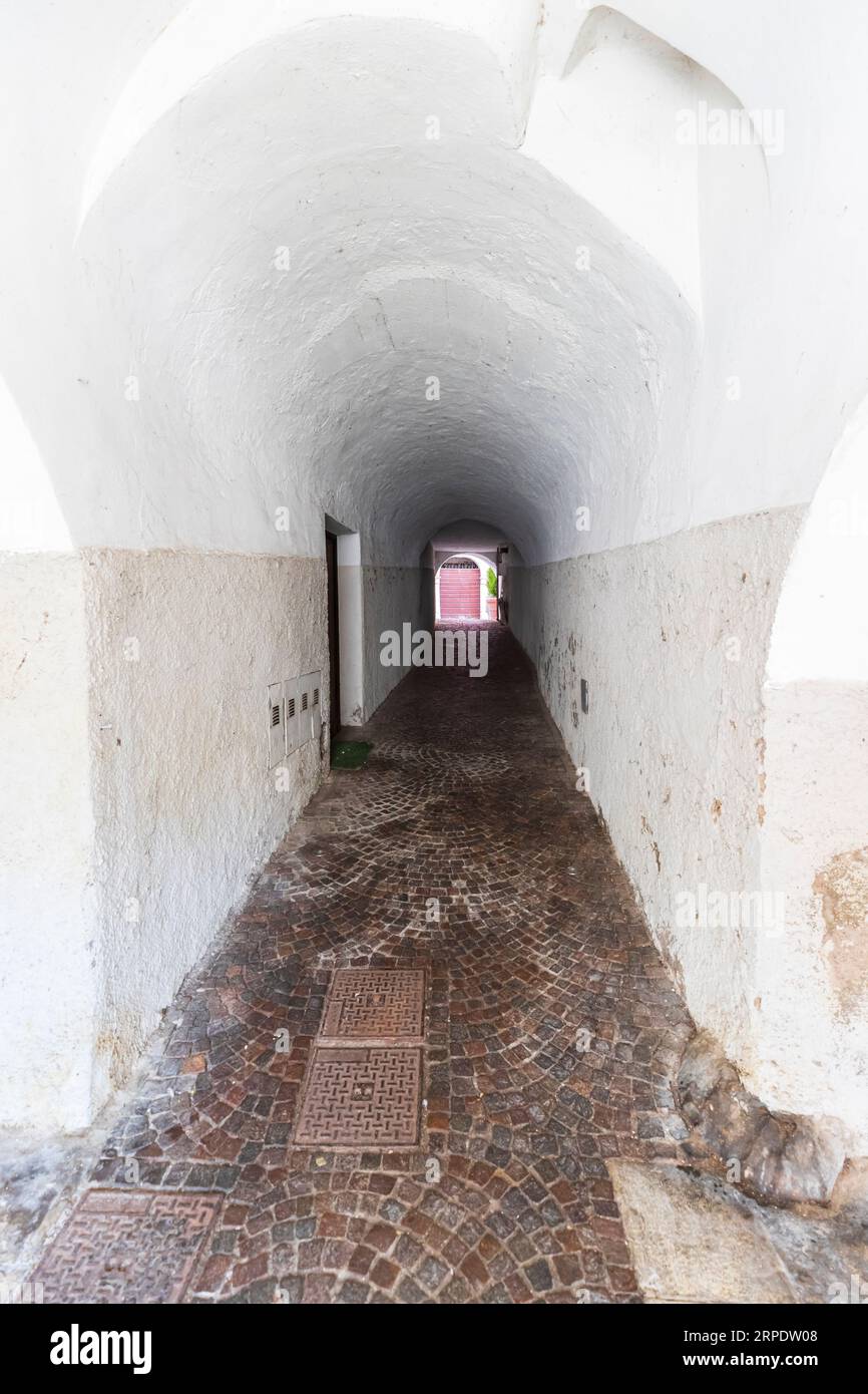 Italie Trentino Borgo Valsugana - allée latérale le long de Brenta Trieste Banque D'Images