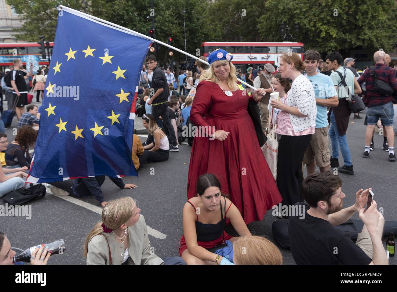 (190901) -- PÉKIN, 1 septembre 2019 -- des manifestants prennent part à une manifestation à Trafalgar Square à Londres, Grande-Bretagne, le 31 août 2019. Samedi, des milliers de manifestants sont descendus dans les rues de Grande-Bretagne pour protester contre la décision du Premier ministre britannique Boris Johnson de suspendre le Parlement. (Photo de /Xinhua) XINHUA PHOTOS DU JOUR RayxTang PUBLICATIONxNOTxINxCHN Banque D'Images