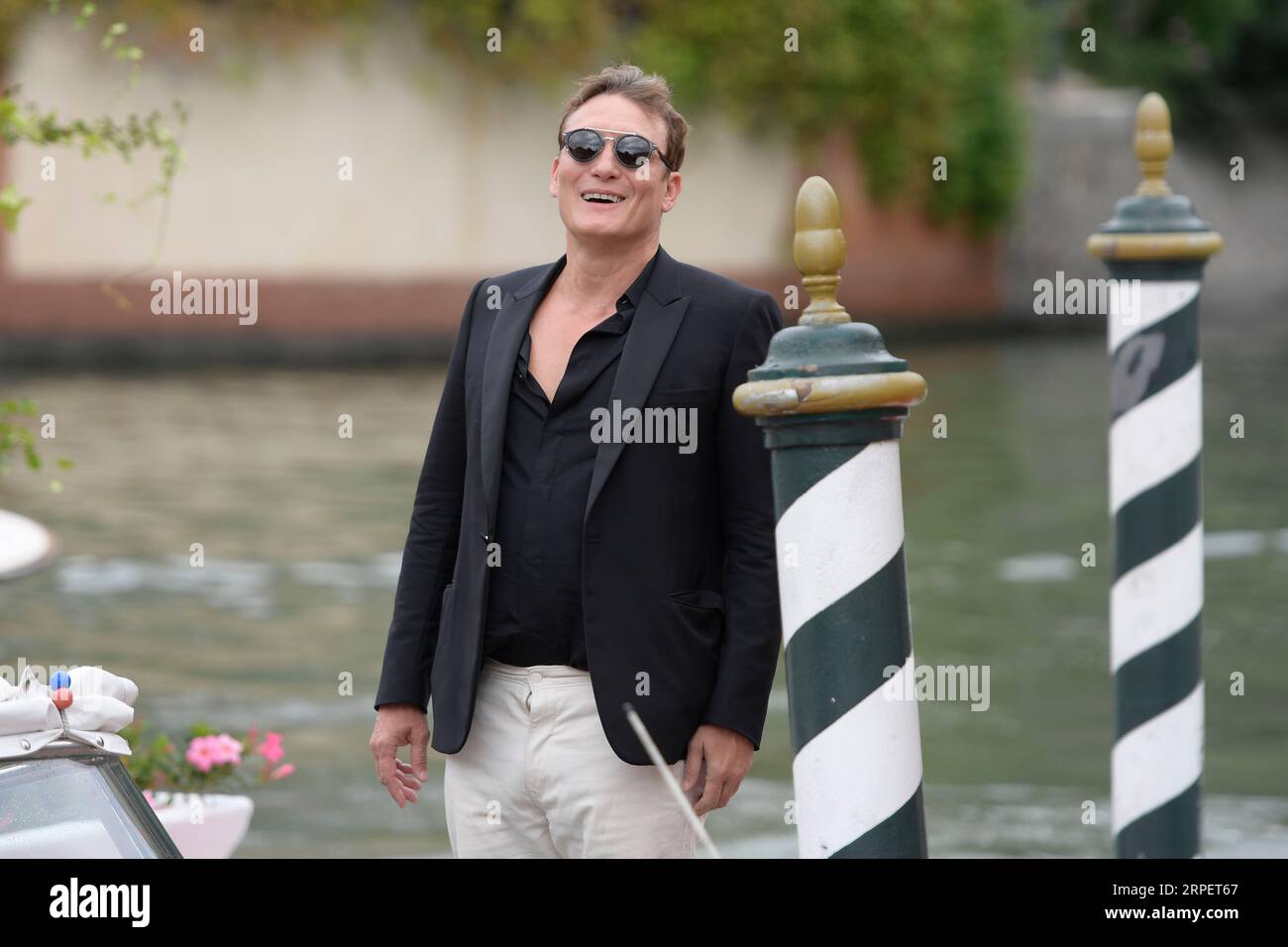 Venise Lido, Italie. 04 septembre 2023. Oliver Masucci arrive au quai de l'Hôtel Excelsior au Lido pour le Festival du film de Venise 80. Crédit : SOPA Images Limited/Alamy Live News Banque D'Images