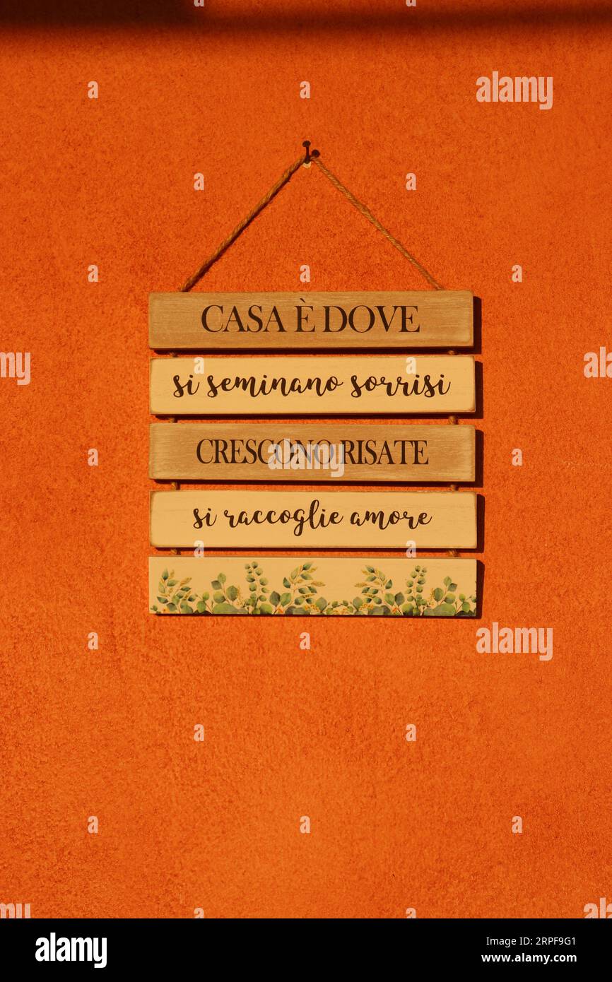 Décoration intérieure avec citation italienne Banque D'Images