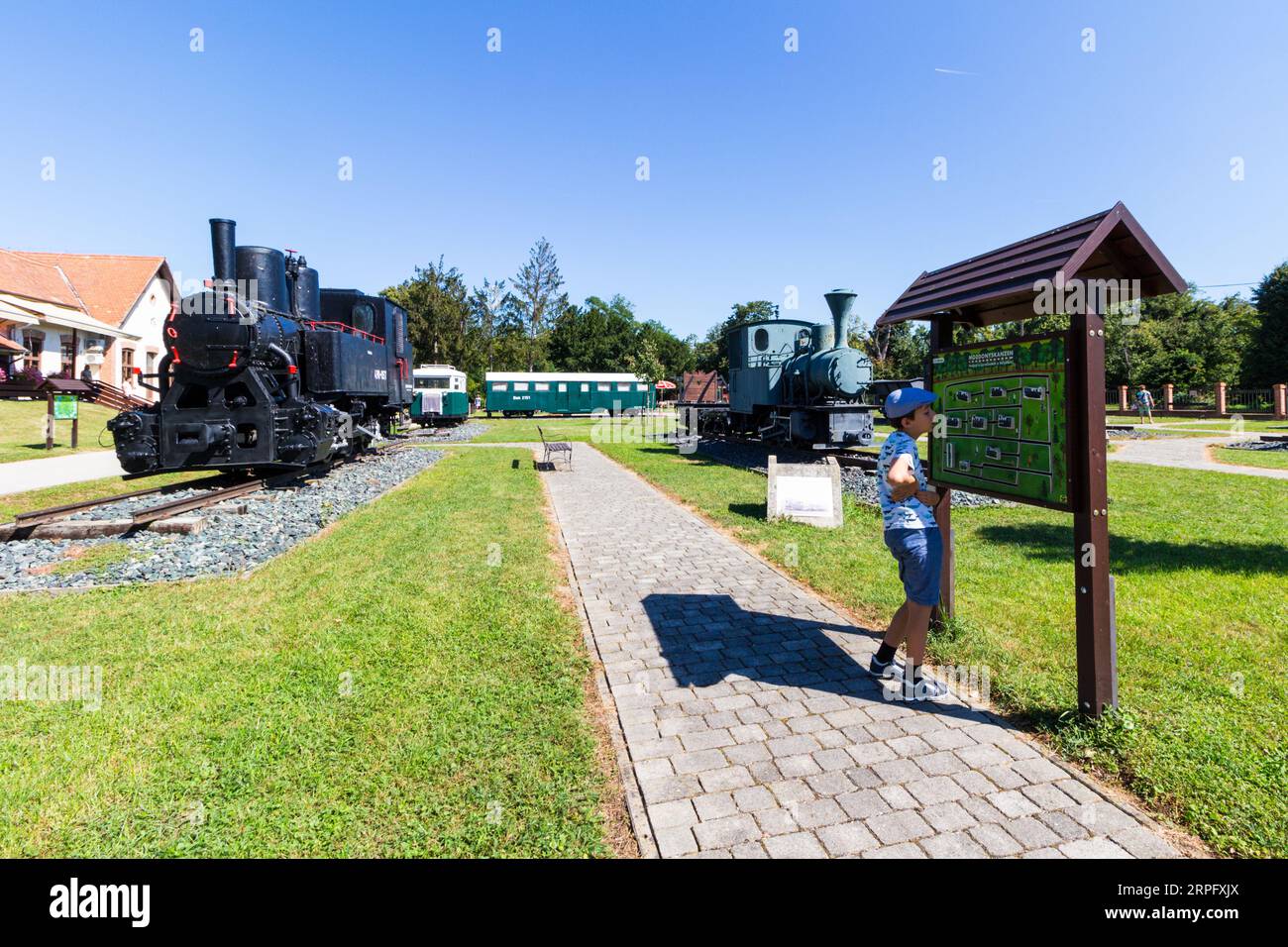 Nagycenki Szechenyi Muzeumvasut chemin de fer à voie étroite, musée extérieur de locomotive à vapeur, Nagycenk, Hongrie Banque D'Images