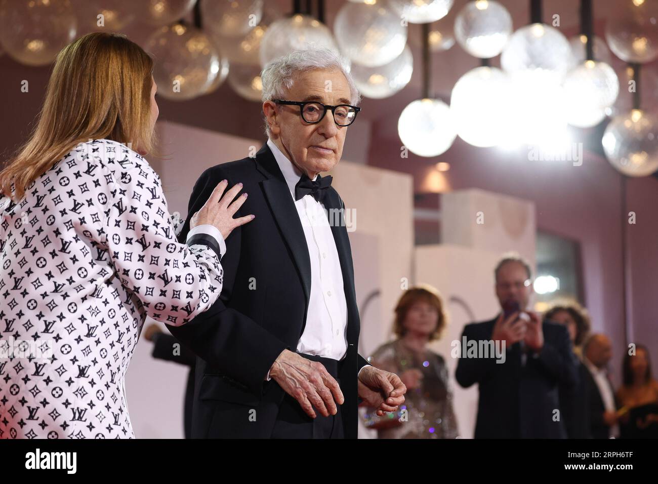 Lido Di Venezia, Italie. 04 septembre 2023. Woody Allen assiste à un tapis rouge pour le film « coup de chance » au 80e Festival international du film de Venise le 04 septembre 2023 à Venise, en Italie. © photo : Cinzia Camela. Crédit : Live Media Publishing Group/Alamy Live News Banque D'Images