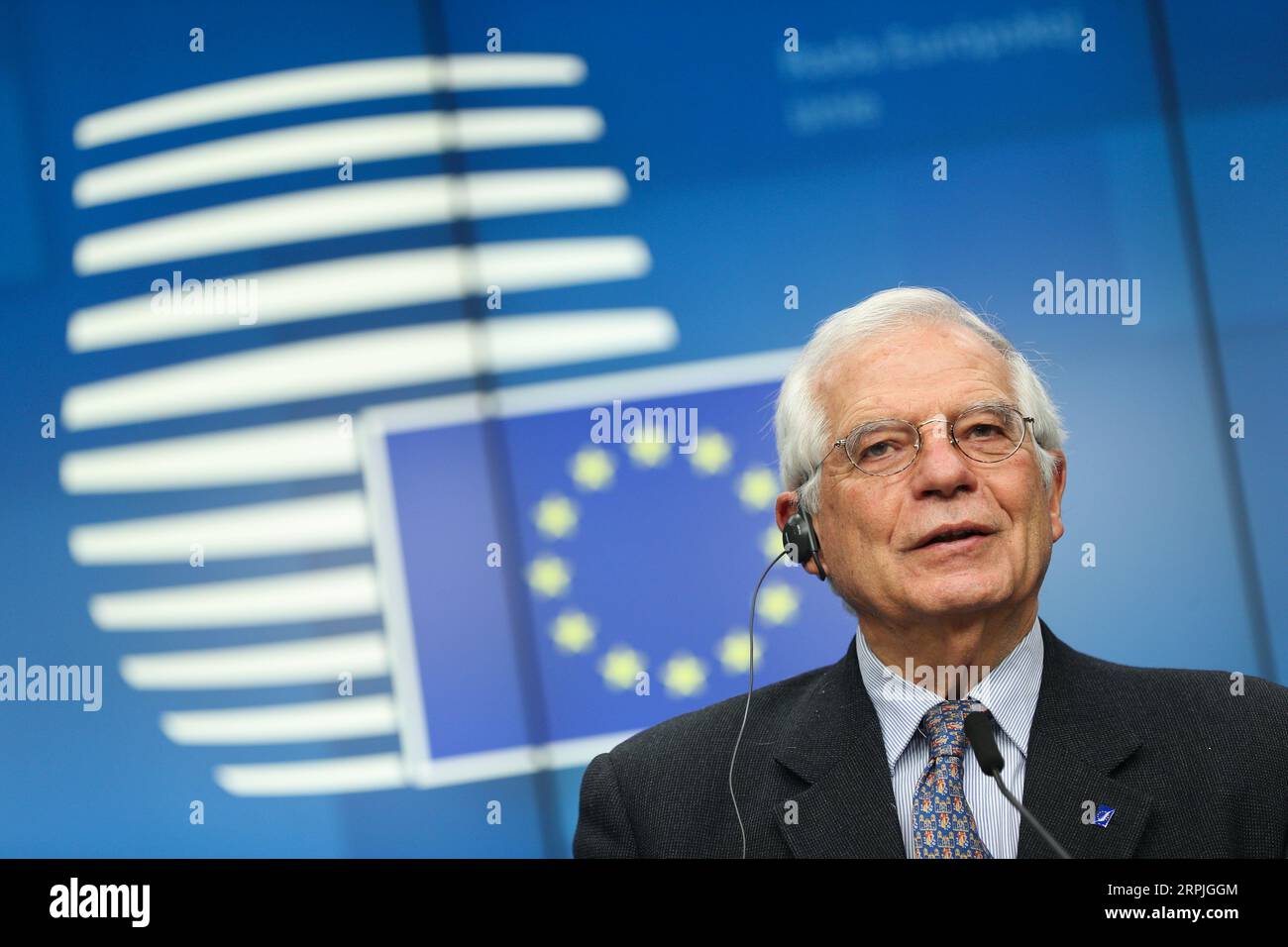 191209 -- BRUXELLES, le 9 décembre 2019 -- le nouveau Haut Représentant de l'UE pour les affaires étrangères et la politique de sécurité Josep Borrell Fontelles prend la parole lors d'une conférence de presse après la réunion du Conseil des affaires étrangères de l'UE au siège de l'UE à Bruxelles, en Belgique, le 9 décembre 2019. La réunion du Conseil "Affaires étrangères" de l'UE a été clôturée lundi. BELGIQUE-BRUXELLES-UE-CONSEIL AFFAIRES ÉTRANGÈRES-SESSION-CLÔTURE ZHENGXHUANSONG PUBLICATIONXNOTXINXCHN Banque D'Images