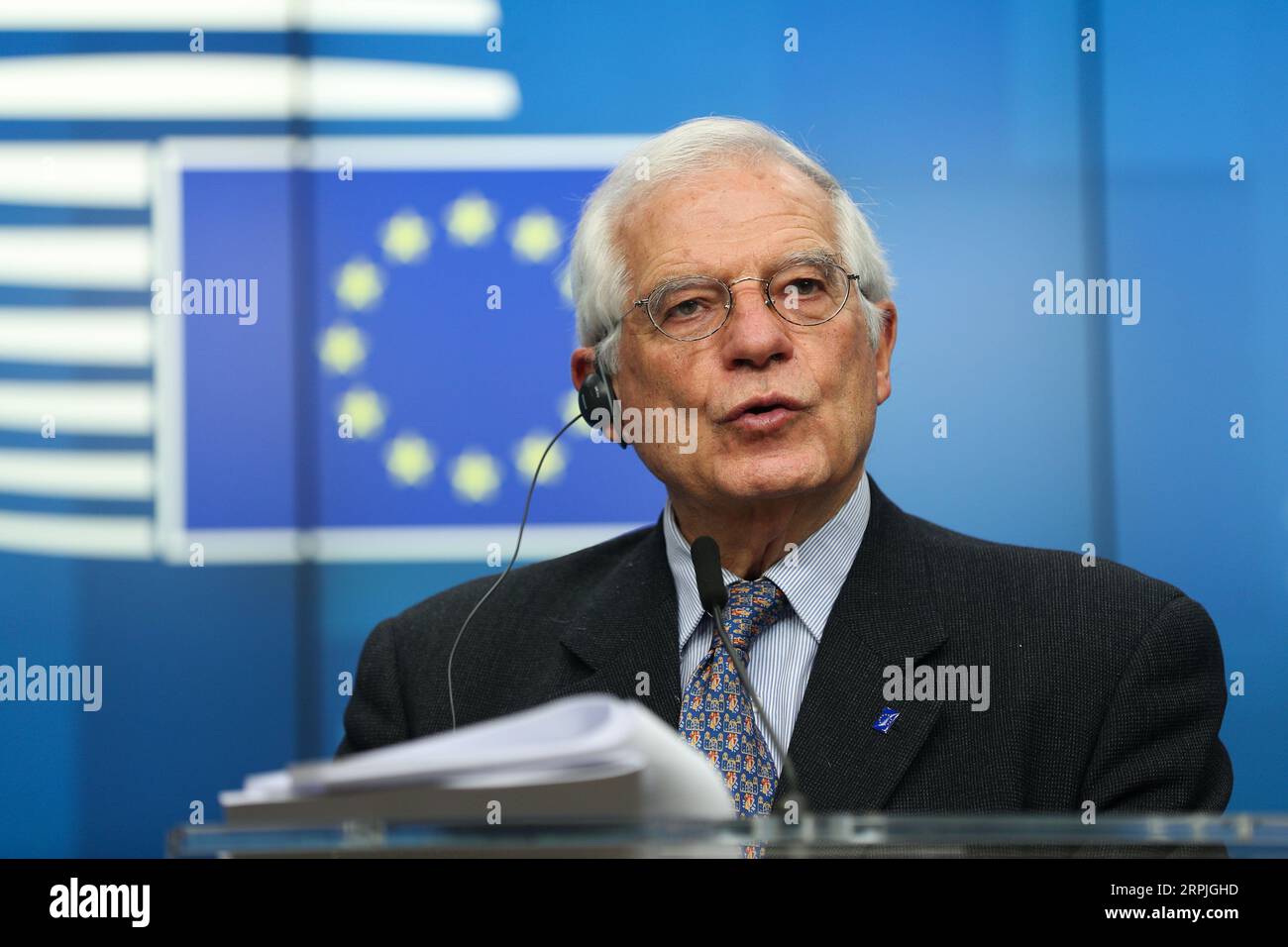 191209 -- BRUXELLES, le 9 décembre 2019 -- le nouveau Haut Représentant de l'UE pour les affaires étrangères et la politique de sécurité Josep Borrell Fontelles prend la parole lors d'une conférence de presse après la réunion du Conseil des affaires étrangères de l'UE au siège de l'UE à Bruxelles, en Belgique, le 9 décembre 2019. La réunion du Conseil "Affaires étrangères" de l'UE a été clôturée lundi. BELGIQUE-BRUXELLES-UE-CONSEIL AFFAIRES ÉTRANGÈRES-SESSION-CLÔTURE ZHENGXHUANSONG PUBLICATIONXNOTXINXCHN Banque D'Images