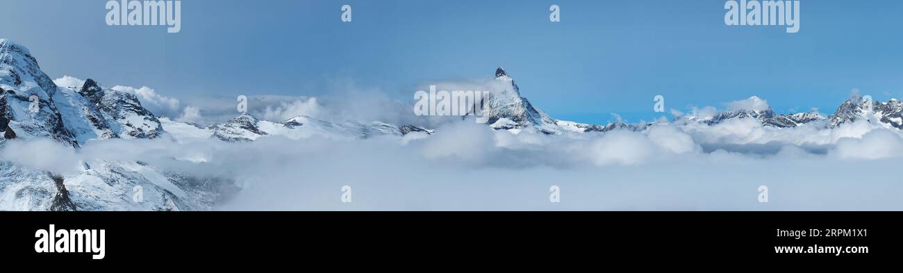 Vue panoramique du Matterhorn fin août. Vue depuis la crête du Gornergrat, Zermatt, Canton du Valais, Suisse. Banque D'Images