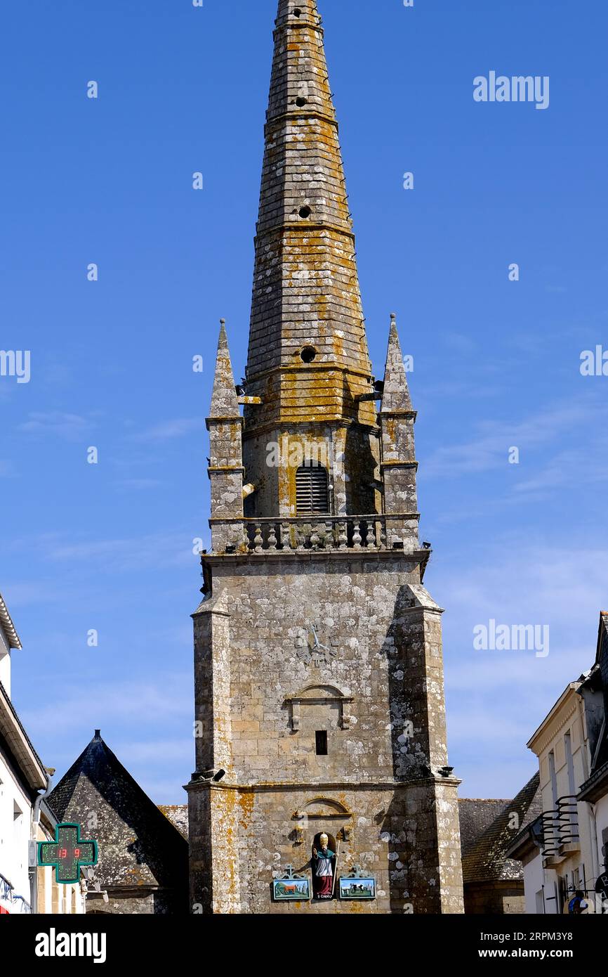 Extérieur de l'église St Cornely à Carnac France Banque D'Images