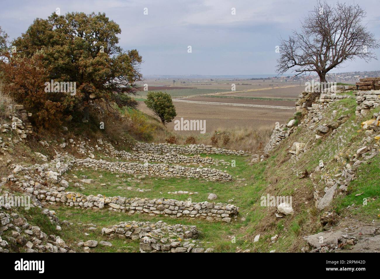 Tevfikiye, Türkiye, structures en ruine dans l'ancienne ville de Troie. Banque D'Images