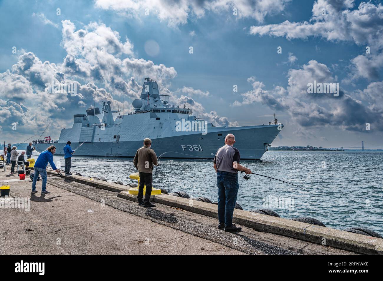 Port de Fredericia avec le navire de guerre Iver Huitfeldt, Danemark Banque D'Images