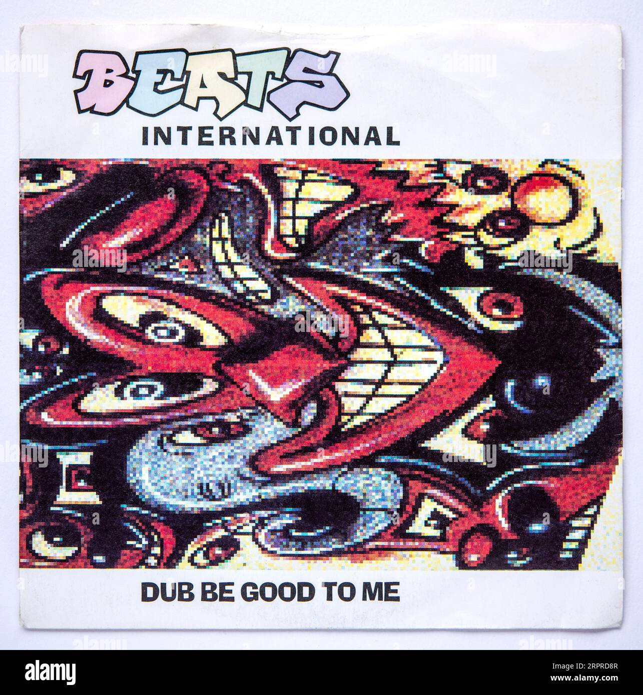 Couverture photo de la version single Seven inch de Dub Be Good to Me de Beats International, sortie en 1990 Banque D'Images