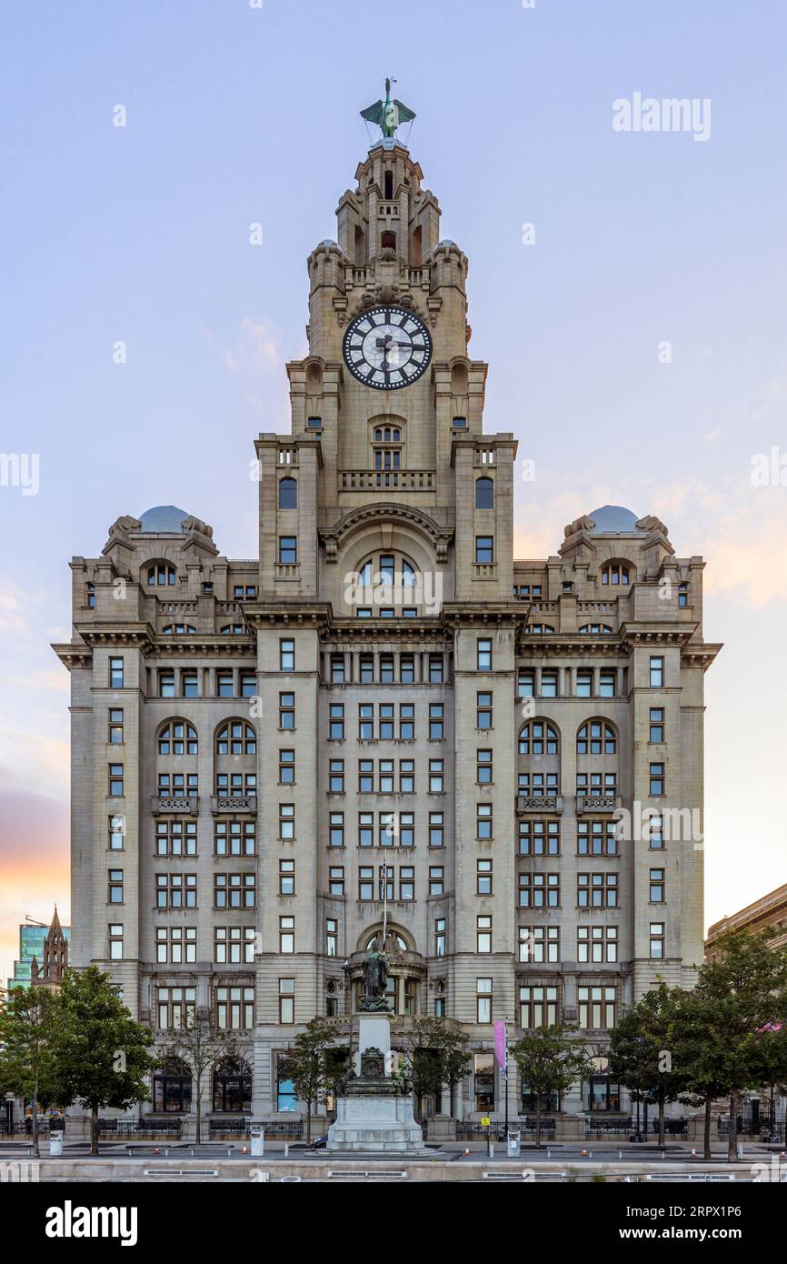 Le Royal Liver Building à Liverpool, en Angleterre Banque D'Images