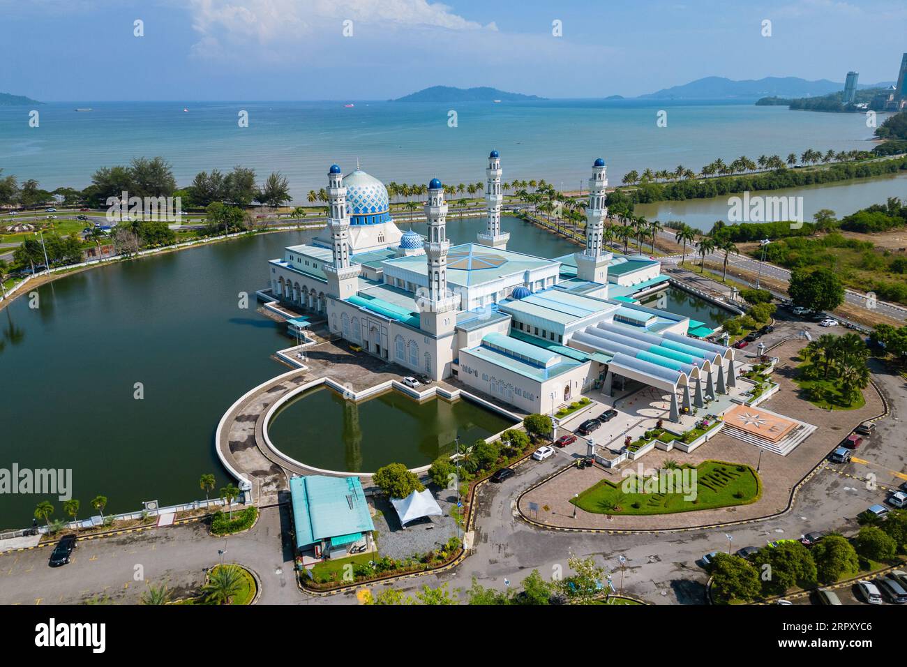 Mosquée de la ville de Kota Kinabalu, Masjid Bandaraya, la mosquée flottante de Sabah, Malaisie Banque D'Images