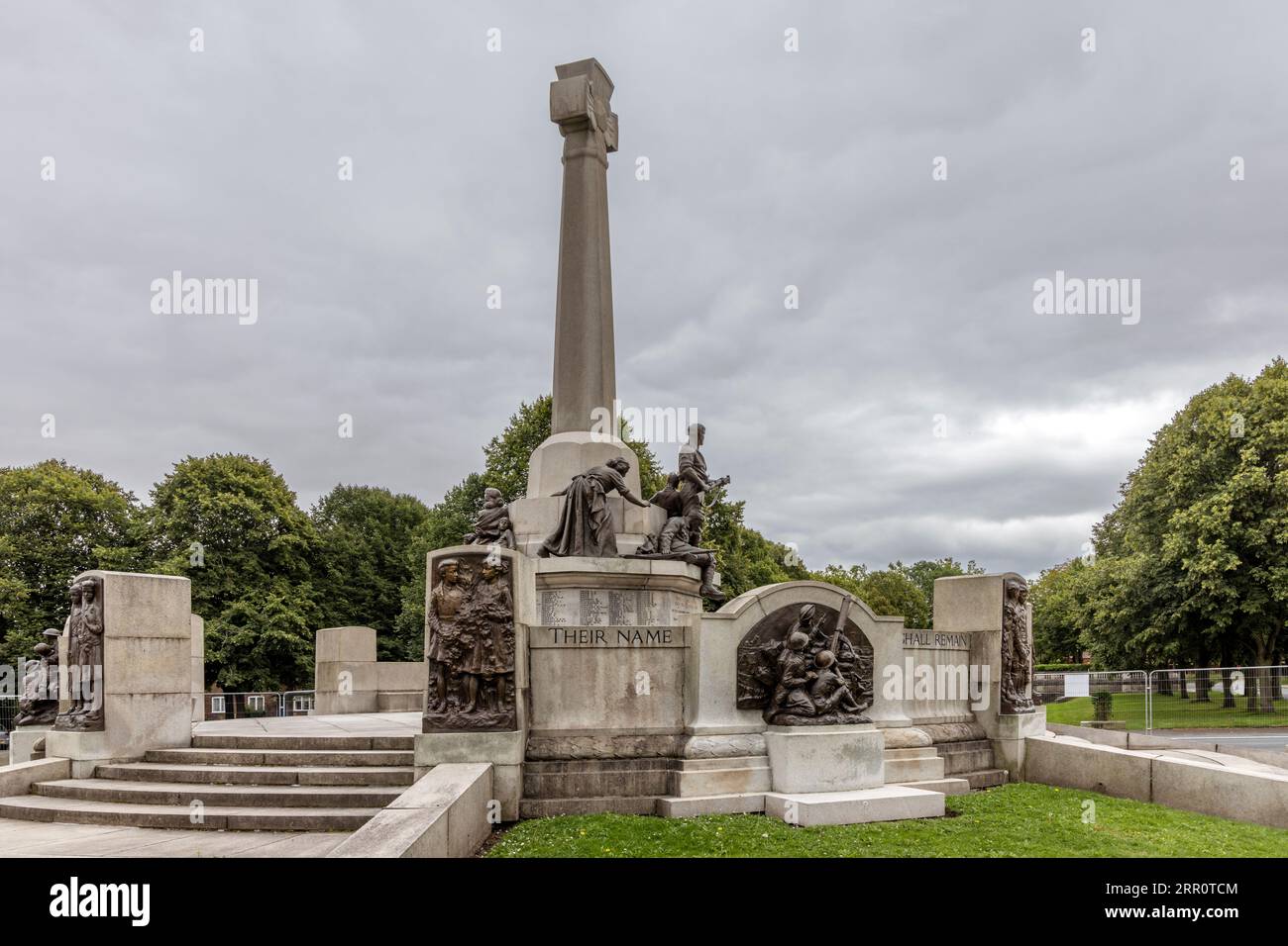 Mémorial de guerre dans le village de Port Sunlight sur le Wirral, Merseyside, Angleterre Banque D'Images