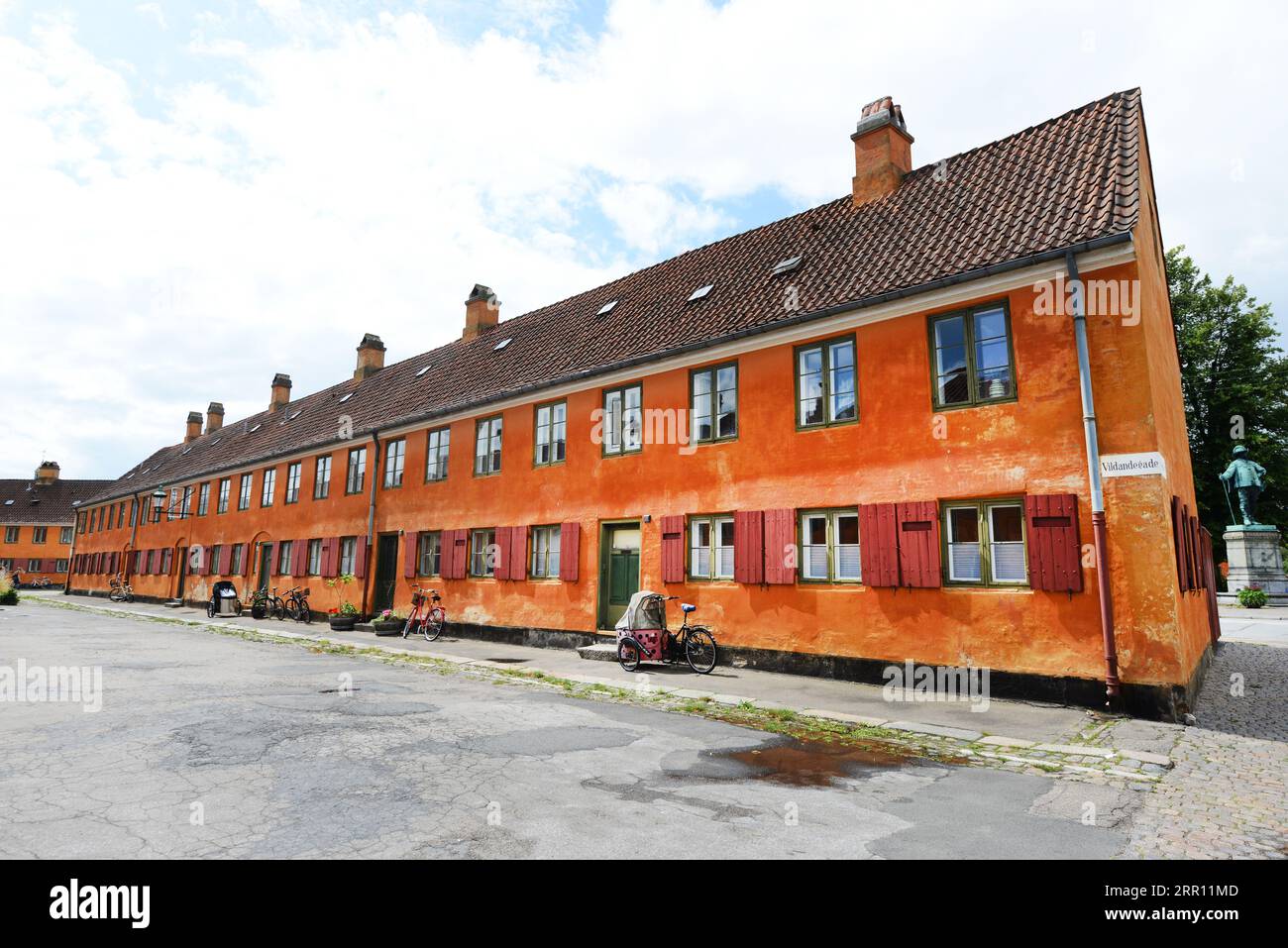 Le quartier coloré de Nyboder à Copenhague, Danemark Banque D'Images