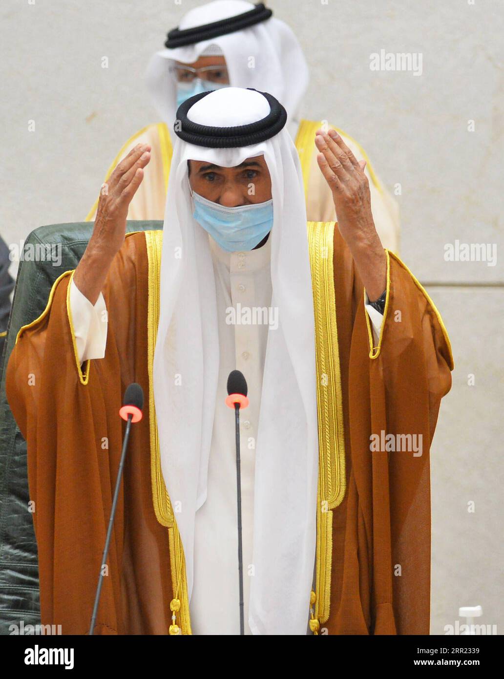 200930 -- KOWEÏT, le 30 septembre 2020 -- Sheikh Nawaf Al-Ahmad Al-Jaber Al-Sabah prête serment devant l'Assemblée nationale à Koweït, Koweït, le 30 septembre 2020. Cheikh Nawaf Al-Ahmad Al-Jaber Al-Sabah a prêté serment devant l'Assemblée nationale mercredi pour devenir le 16e émir du Koweït. KOWEÏT-KOWEÏT VILLE-NOUVEAU EMIR-OATH-TAKING XINHUA PUBLICATIONXNOTXINXCHN Banque D'Images