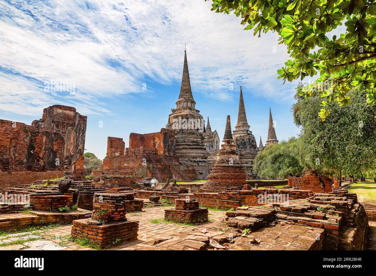 Le temple Wat Phra si Sanphet est l'un des temples célèbres d'Ayutthaya, en Thaïlande. Temple dans le parc historique d'Ayutthaya, Ayutthaya, Thaïlande. UNESCO monde Banque D'Images