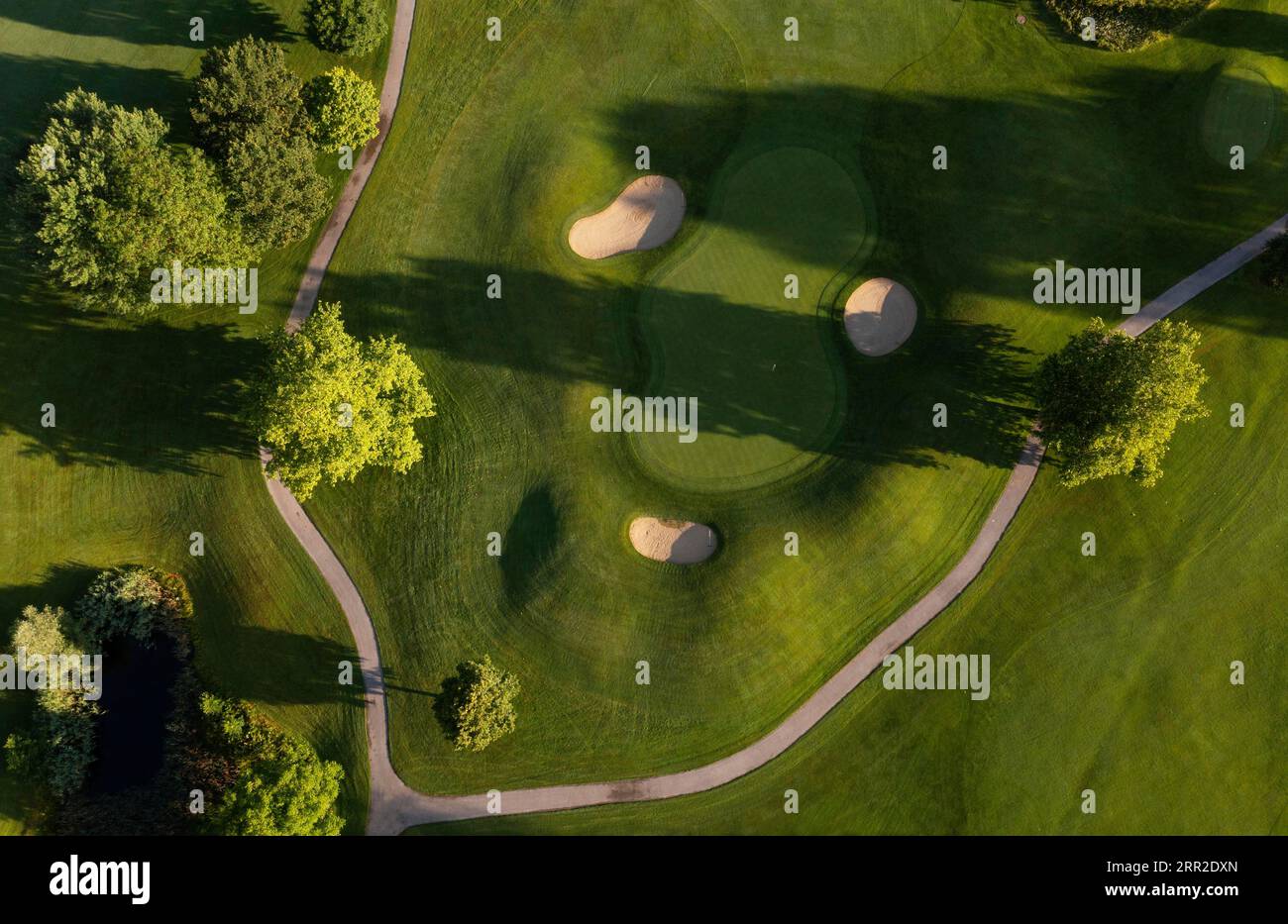 Drone shot, terrain de golf, Mondsee, Salzkammergut, haute-Autriche, Autriche Banque D'Images