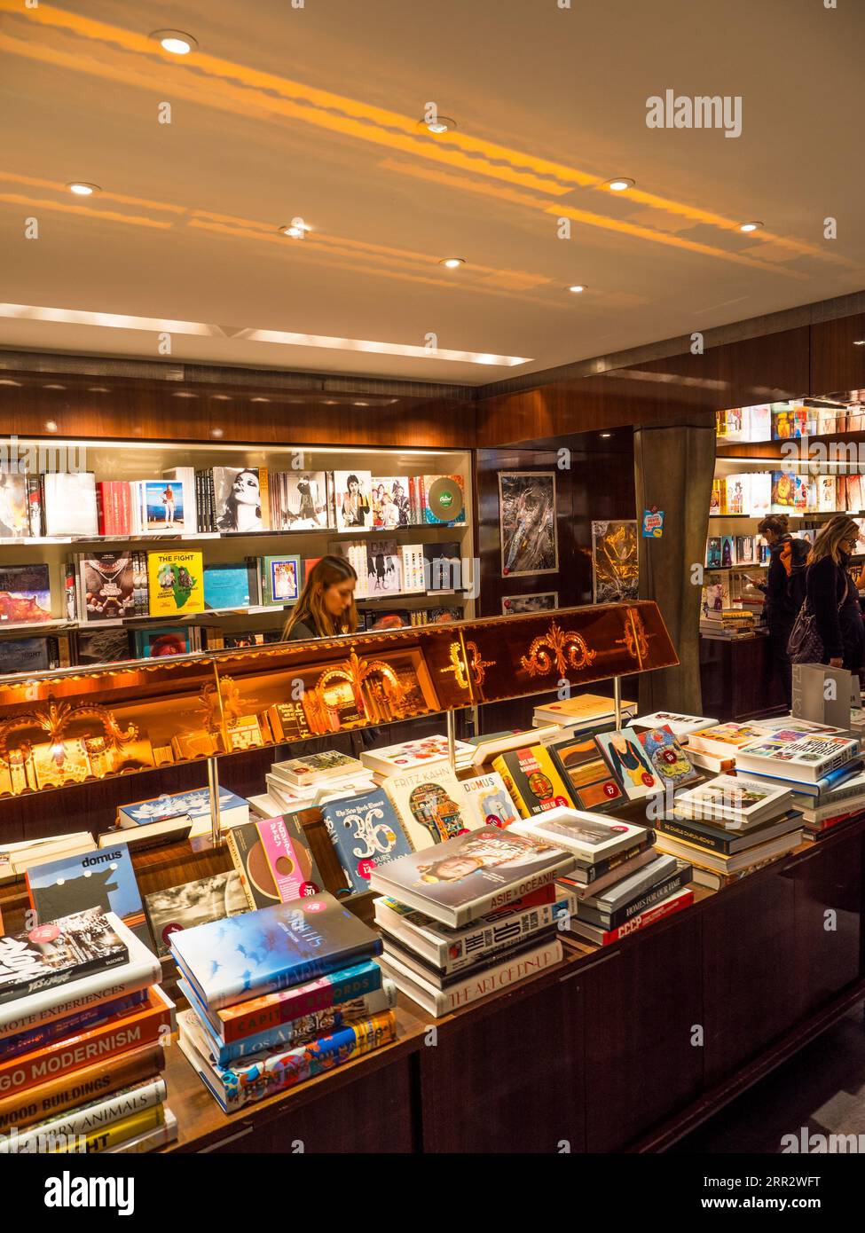 Taschen Bookshop, Paris, France, Europe, UE. Banque D'Images