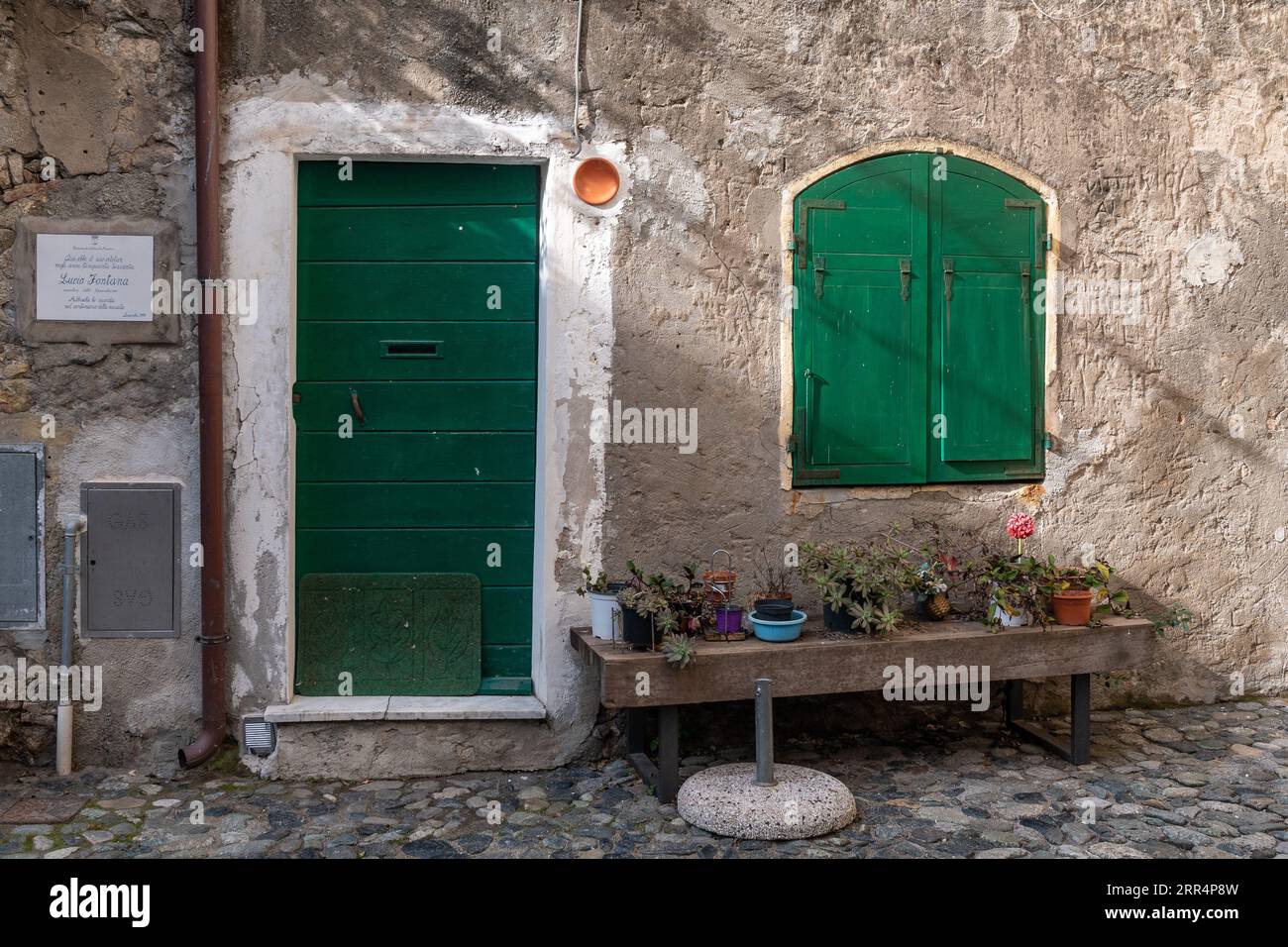 Atelier de Lucio Fontana (1899-1968), peintre, céramiste et sculpteur, dans l'ancien village de Pozzo Garitta, Albissola Marina, Savone, Italie Banque D'Images