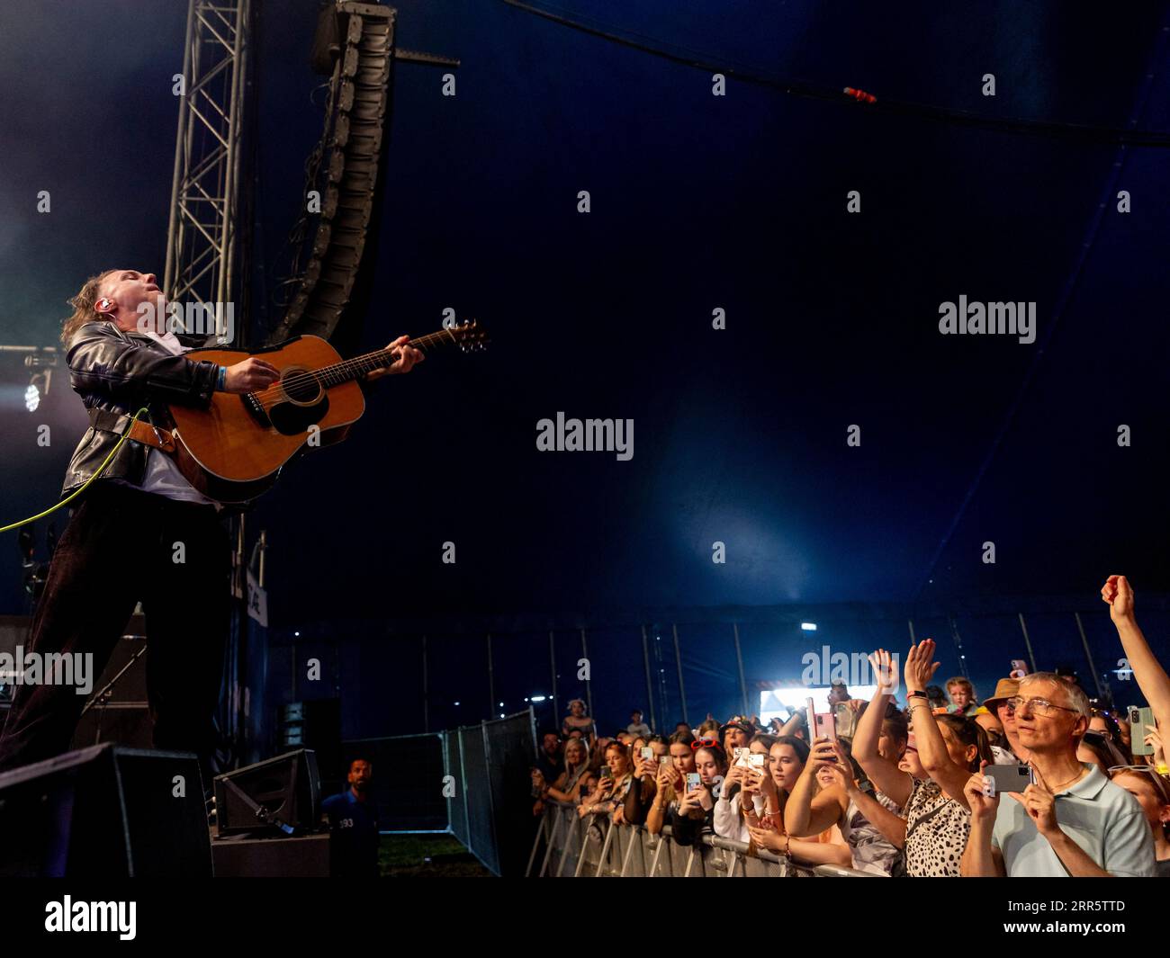 Edimbourg, Royaume-Uni. 02 septembre 2023. CALLUM BEATTIE se produit en direct au Edge Festival au Lilliardsedge Holiday Park & Golf course, le samedi 2 septembre 2023 crédit : Alan Rennie/Alamy Live News Banque D'Images