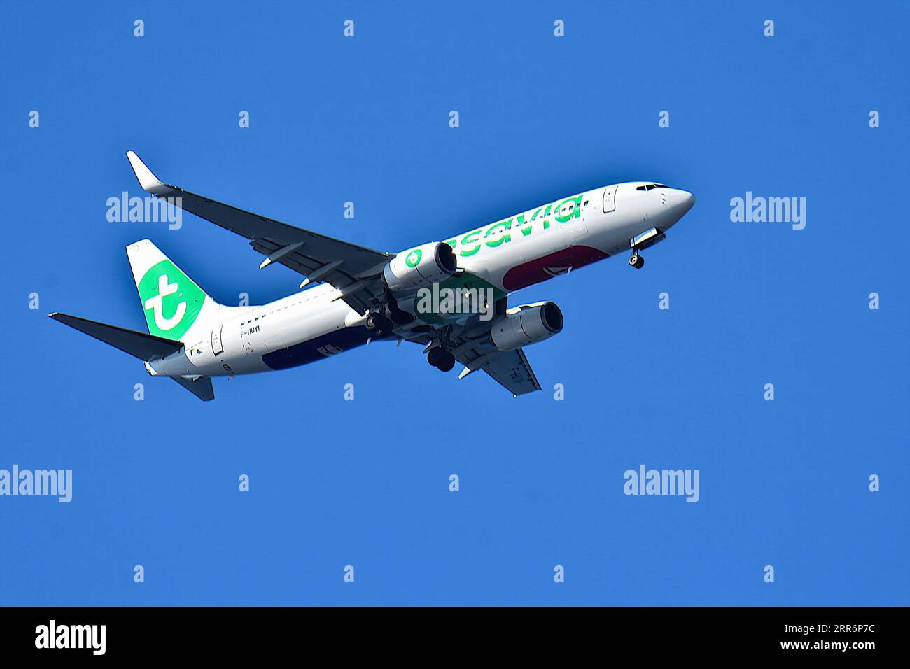 Marseille, France. 06 septembre 2023. Un avion Transavia arrive à l’aéroport Marseille Provence. Les avions arrivent à Marseille-Provence-Airport. (Photo Gerard Bottino/SOPA Images/Sipa USA) crédit : SIPA USA/Alamy Live News Banque D'Images
