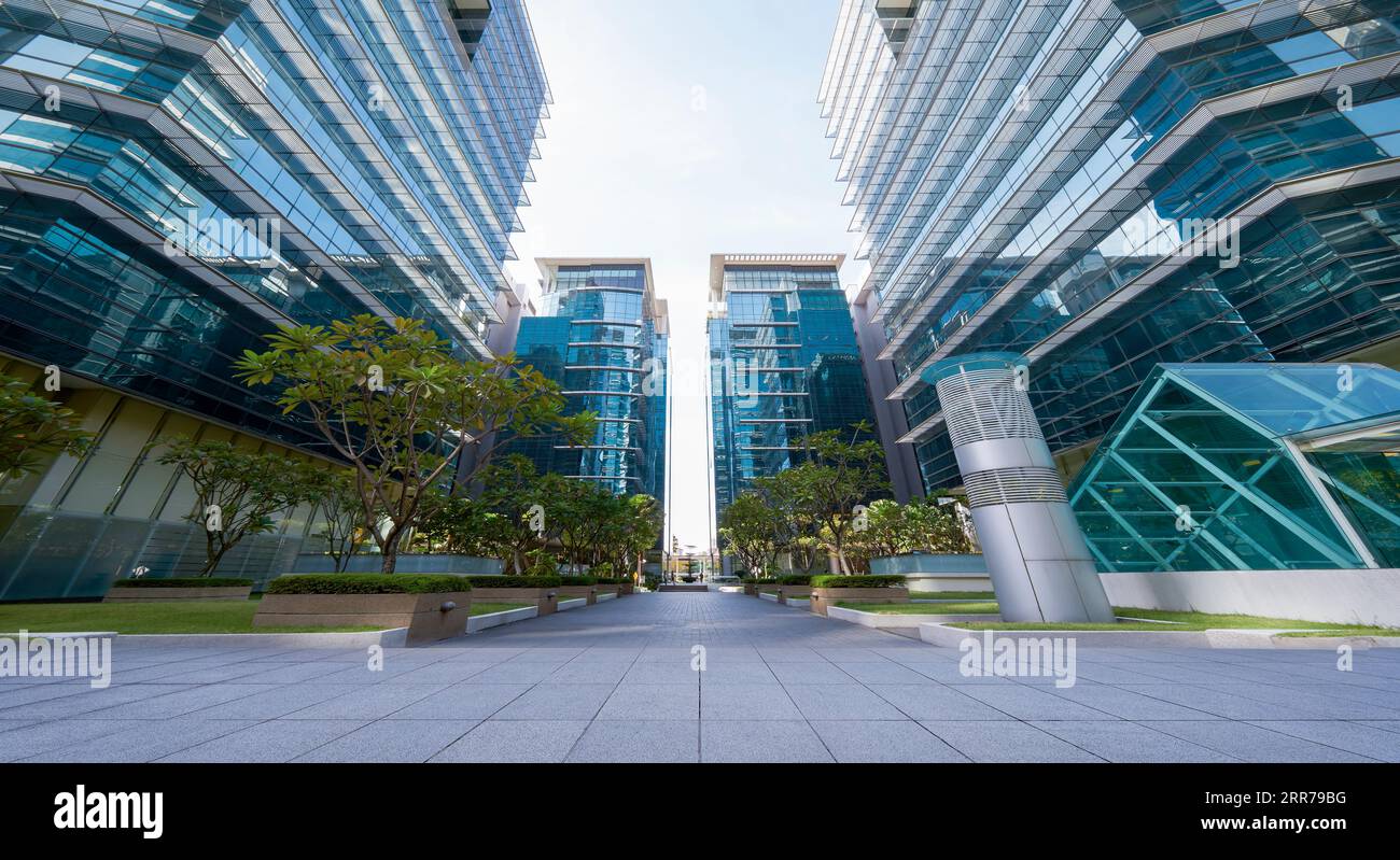 Centre commercial avenue rue vide Banque D'Images