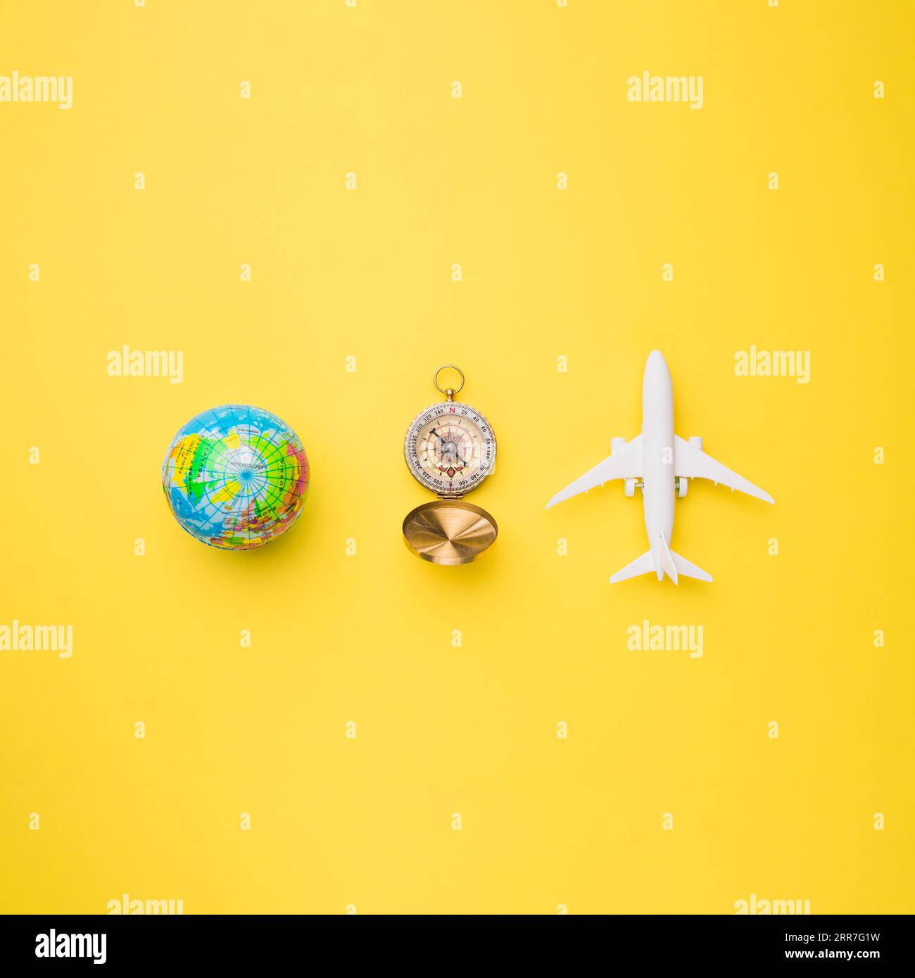 Avion jouet a compas globe Banque D'Images Avion jouet a compas globe Banque D'Images