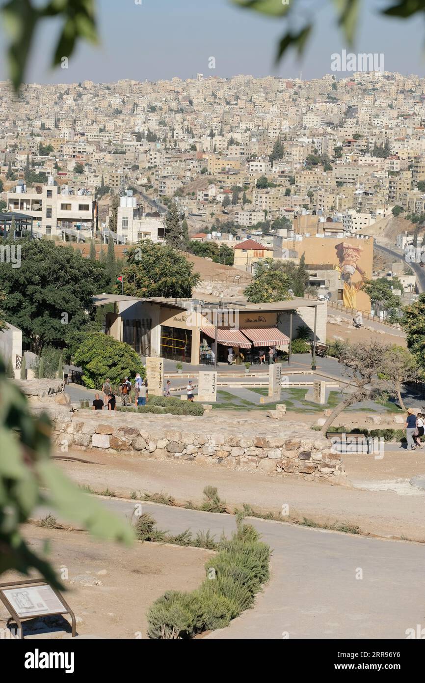 Amman Jordanie le Citadel Cafe est situé dans l'ancien site de la Citadelle pour les visiteurs et les touristes Banque D'Images
