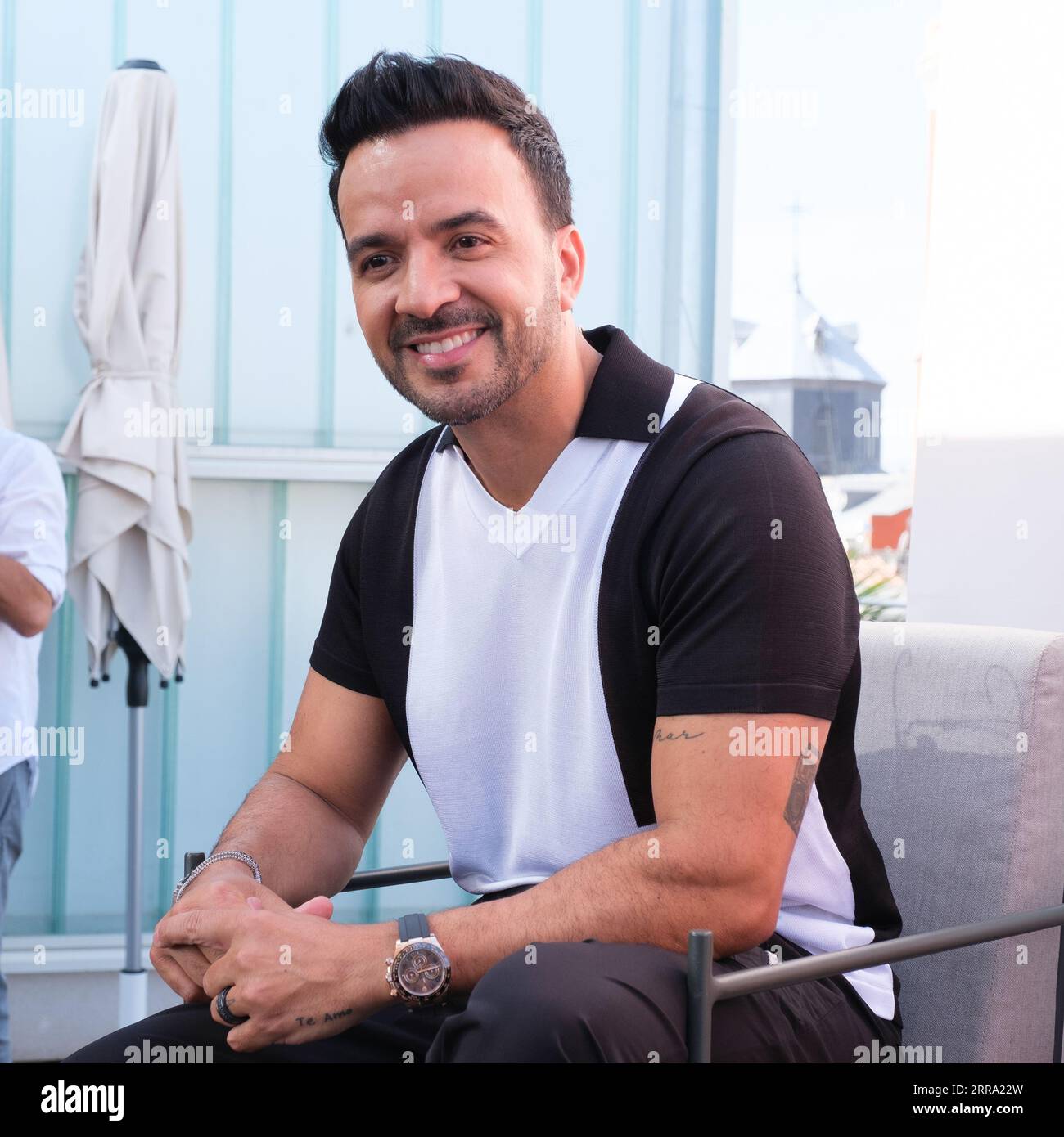 Le chanteur Luis Fonsi assiste à une présentation de sa nouvelle tournée de concerts à l'UMusic Hotel Teatro Albéniz le 07 septembre 2023 à Madrid, Espagne. Banque D'Images