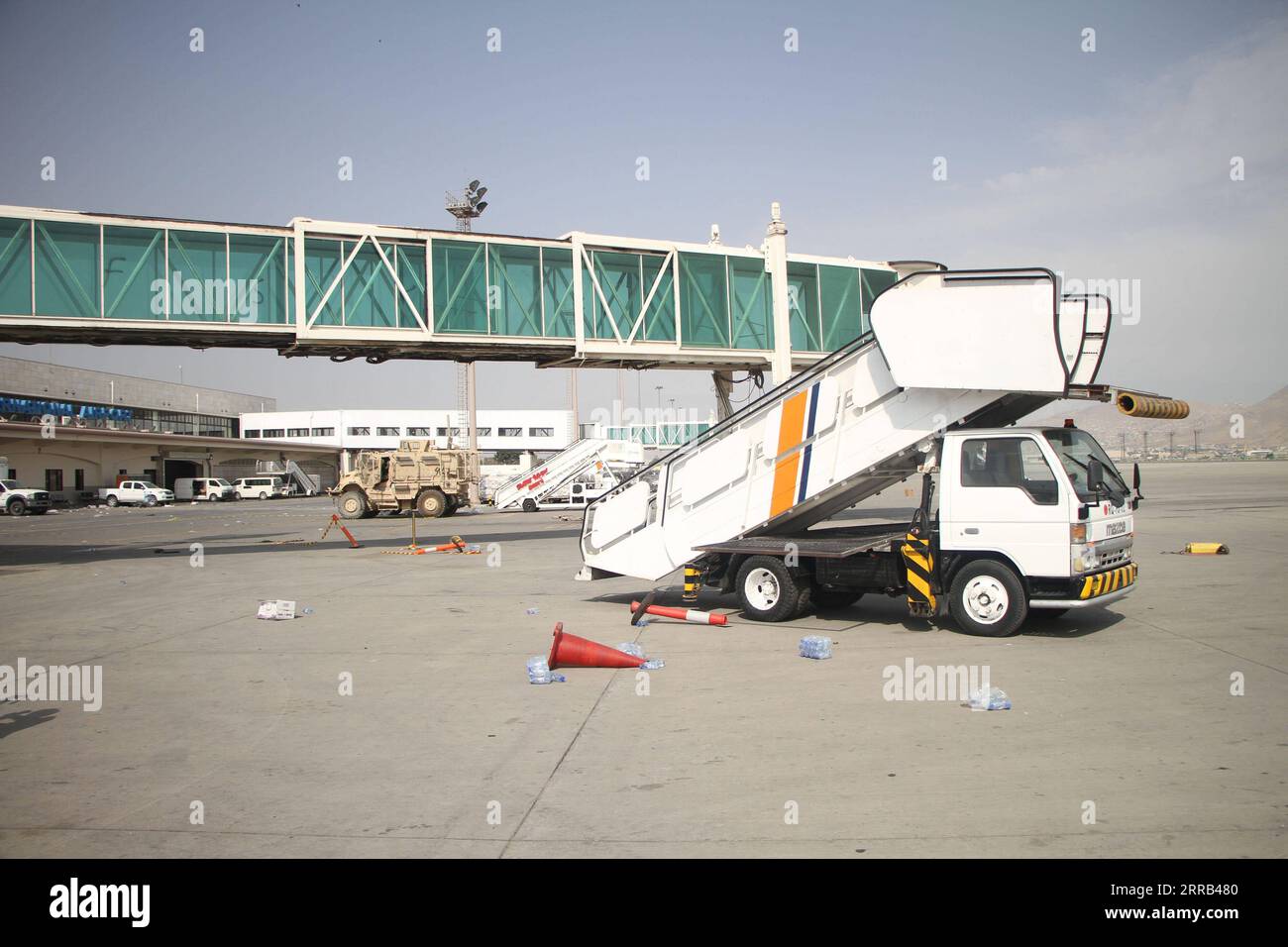 210831 -- KABOUL, 31 août 2021 -- une photo prise le 31 août 2021 montre l'aéroport de Kaboul à Kaboul, capitale de l'Afghanistan. Le Commandement central américain a annoncé lundi que le retrait des troupes américaines d'Afghanistan était terminé. Photo de /Xinhua AFGHANISTAN-KABOUL-AIRPORT-U.S. SEVRAGE SaifurahmanxSafi PUBLICATIONxNOTxINxCHN Banque D'Images