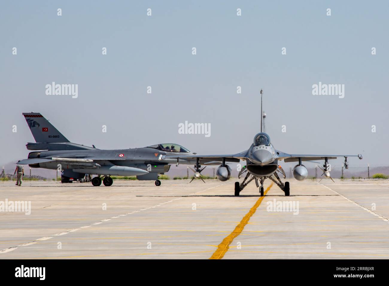 Konya, Turquie - 07 01 2021: Exercice Anatolian Eagle Air Force 2021 F16 avion de chasse en position de transport en Turquie Banque D'Images