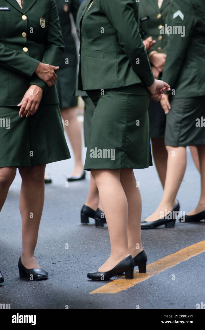 Salvador, Bahia, Brésil - 07 septembre 2023 : des officiers de l'armée féminine sont vus lors du défilé de la journée de l'indépendance brésilienne dans la ville de Salvador, Bahi Banque D'Images