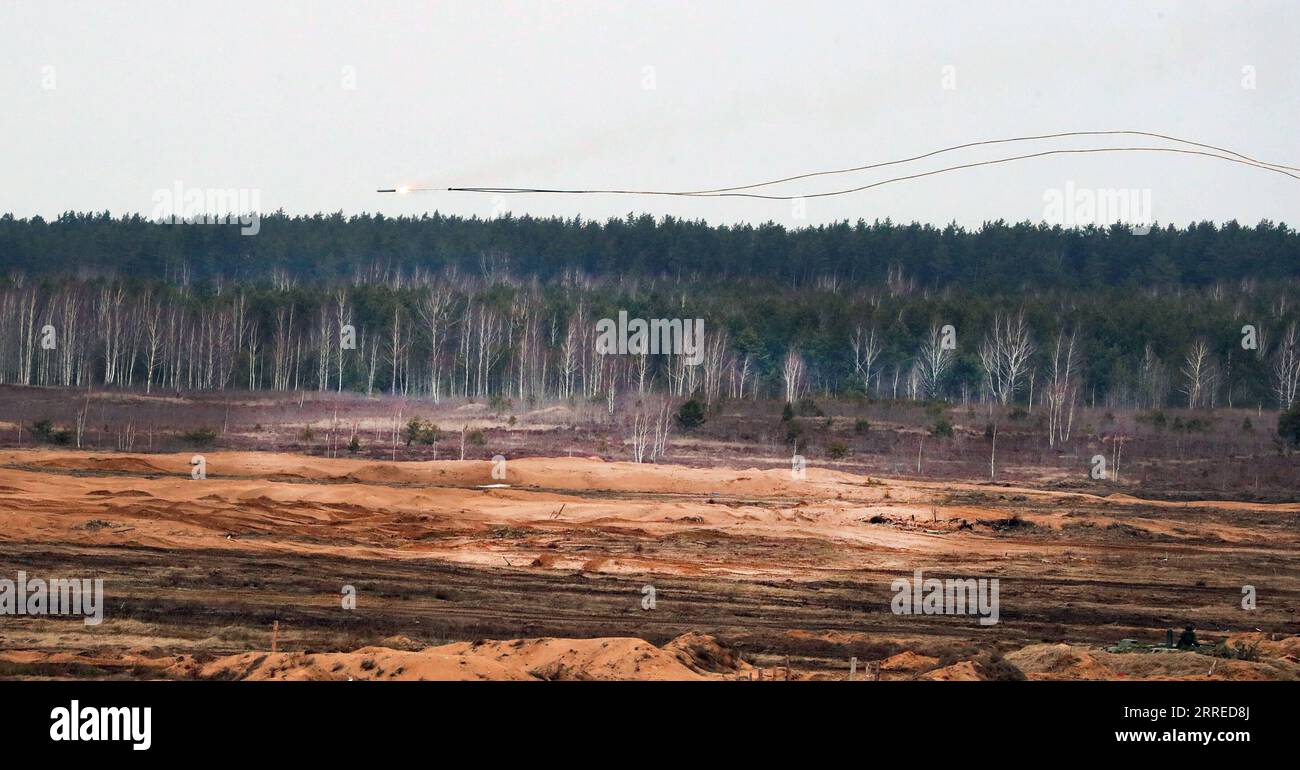 220220 -- MINSK, 20 février 2022 -- une photo prise le 19 février 2022 montre une vue des exercices russo-biélorusses, surnommés Allied Resolve 2022, en Biélorussie. La Russie et la Biélorussie ont commencé les exercices militaires conjoints Allied Resolve 2022 le 10 février, qui se poursuivent jusqu’au 20 février. Photo de /Xinhua BELARUS-MINSK-RUSSIAN-BELARUS-EXERCICE MILITAIRE CONJOINT HenadzxZhinkov PUBLICATIONxNOTxINxCHN Banque D'Images