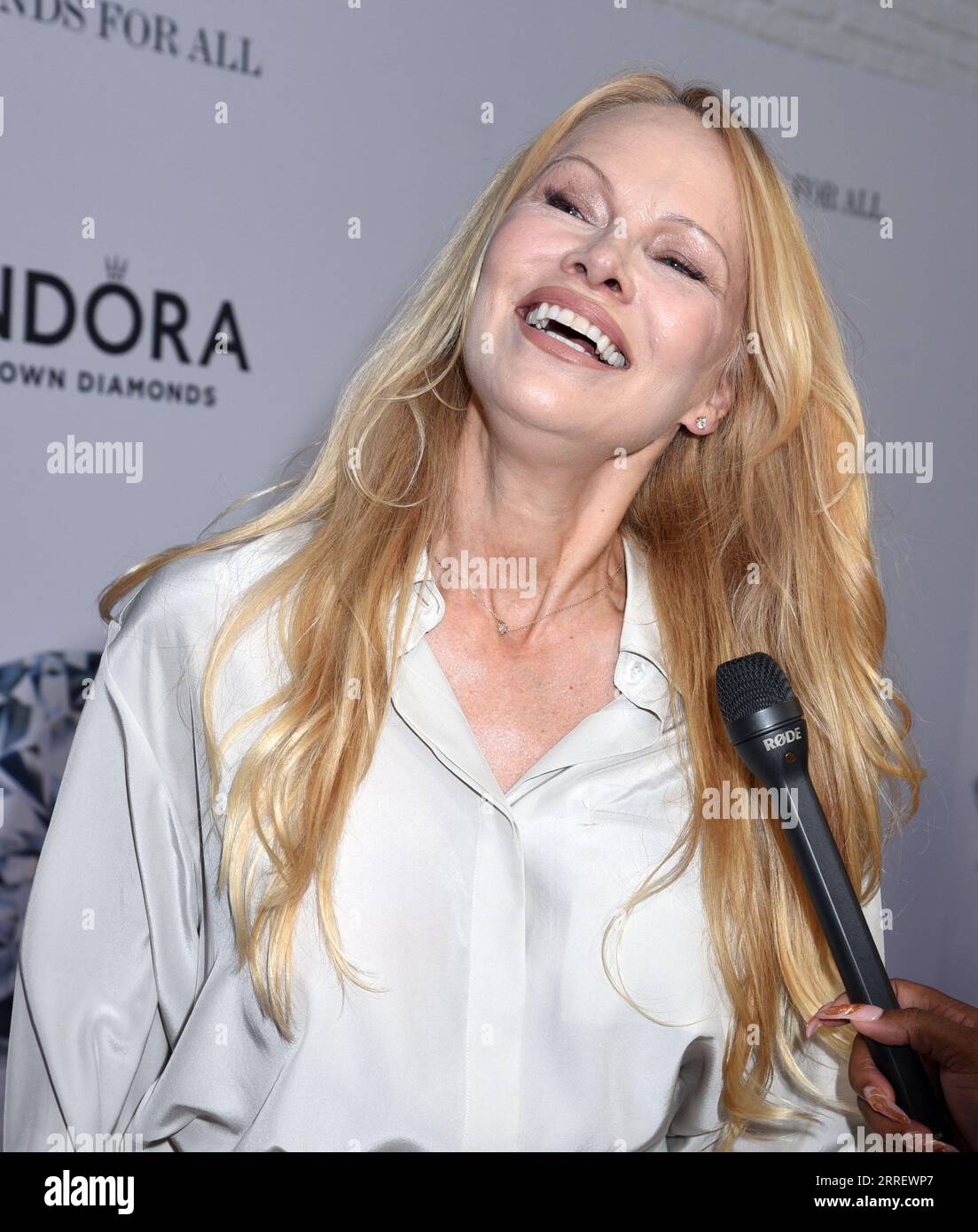 New York, États-Unis. 07 septembre 2023. Pamela Anderson de Pandora célèbre les diamants cultivés en laboratoire avec un nouveau district diamantaire le 6 septembre 2023 à New York, NY, États-Unis. Photo de MM/ABACAPRESS.COM crédit : Abaca Press/Alamy Live News Banque D'Images