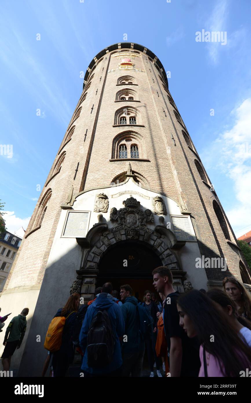 La tour ronde tour du 17e siècle construite comme observatoire astronomique. Købmagergad, Copenhague, Danemark Banque D'Images