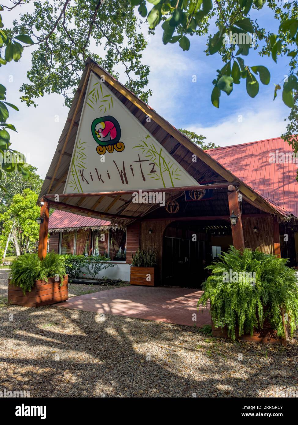 Le restaurant d'une petite station balnéaire dans la capitale de Belmopan, Belize. Banque D'Images