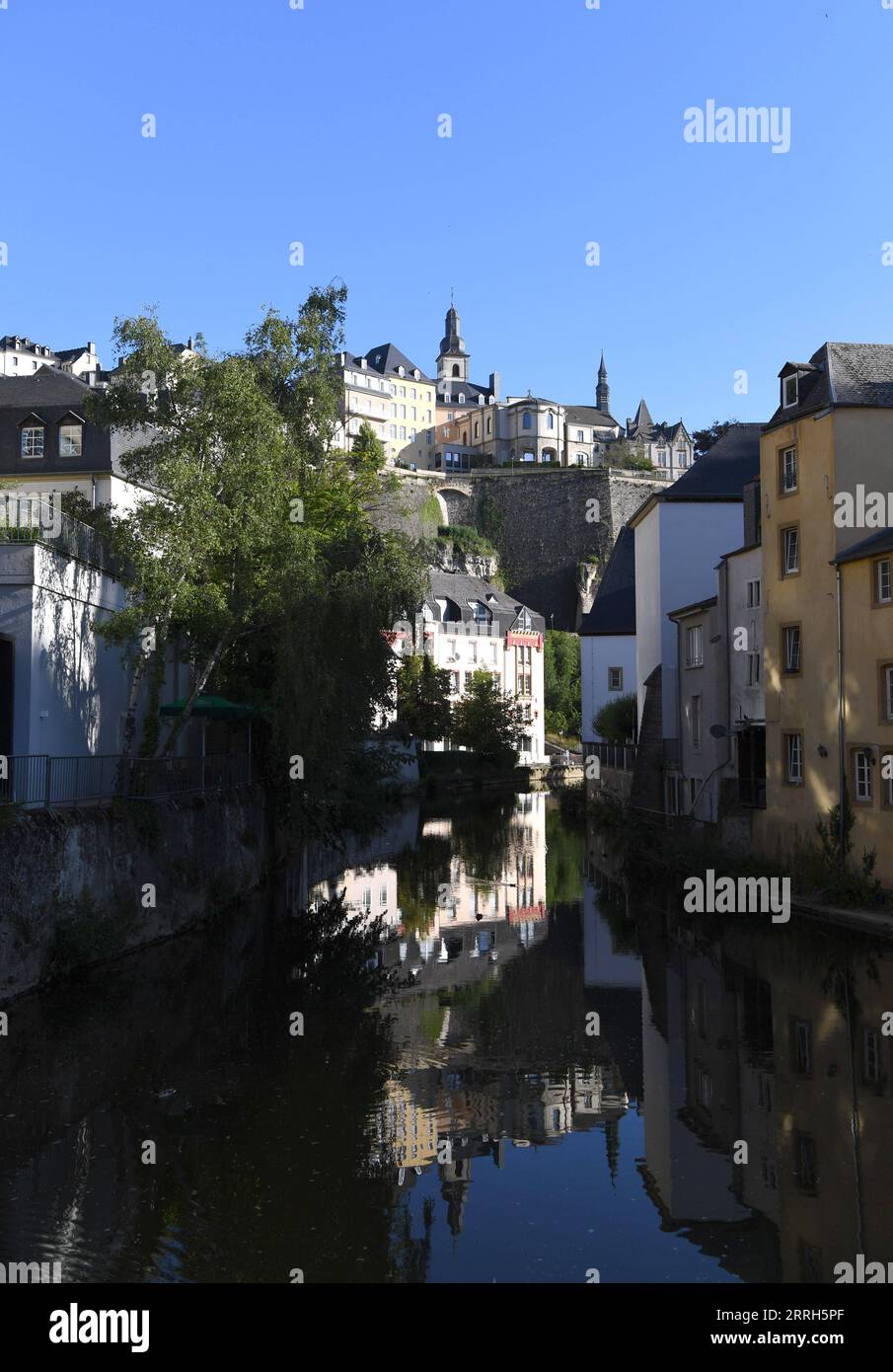 220615 -- LUXEMBOURG, le 15 juin 2022 -- la photo prise le 14 juin 2022 montre une vue de la ville de Luxembourg, Luxembourg. LUXEMBOURG-LUXEMBOURG VILLE-PAYSAGE RenxPengfei PUBLICATIONxNOTxINxCHN Banque D'Images