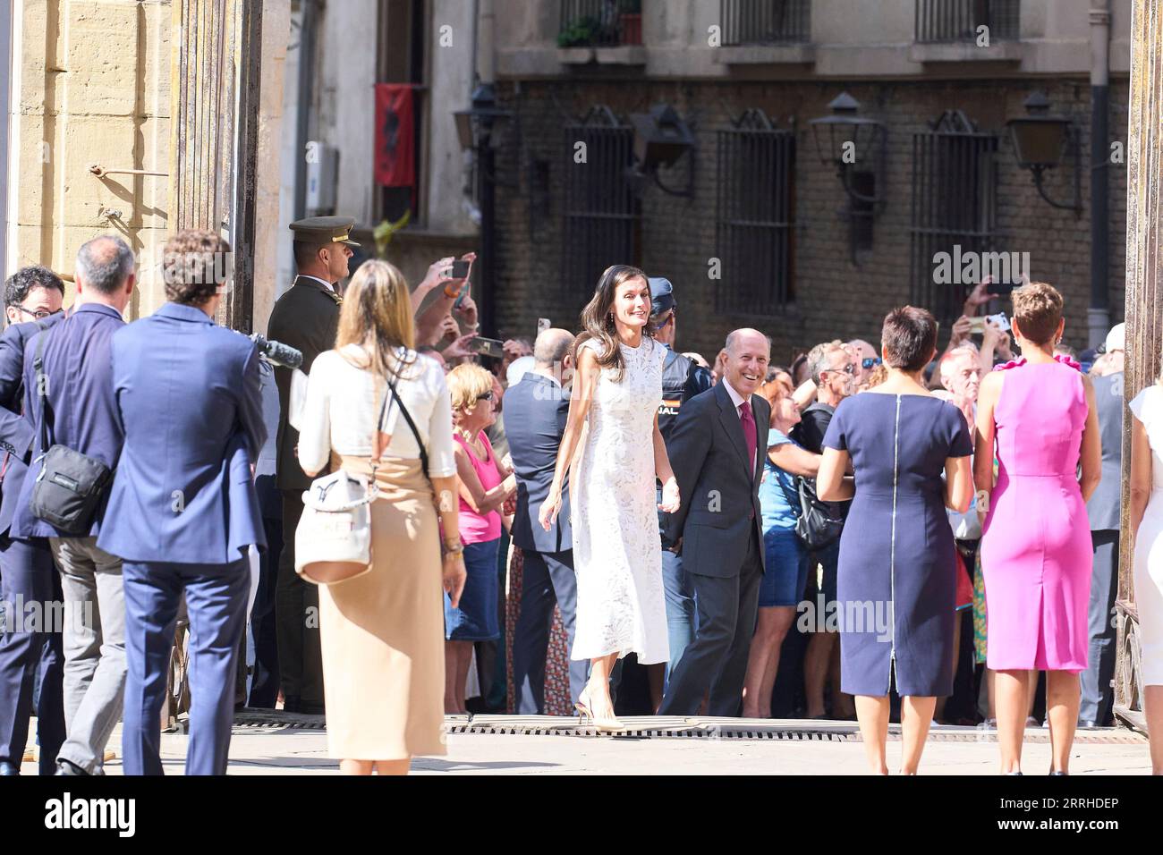 Pamplona, Navarra, Espagne. 8 septembre 2023. La Reine Letizia d'Espagne assiste à l'acte de célébration du 6e Centenaire du privilège de l'Union à la cathédrale Sainte-Marie le 8 septembre 2023 à Pampelune, Espagne .le privilège de l'Union est le traité par lequel les trois principaux burghs qui composaient la ville de Pampelune au Moyen âge ont été unis au moyen d'un document signé le 8 septembre 1423 par le roi Carlos III de Navarre "le Noble". Jusqu'à ce jour, chaque burgh avait eu son propre drapeau et règle.Pampelune. Espagne. 20230908, . 20230908, (image de crédit : © Jack Abuin/ZUMA Press Wire) USAGE ÉDITORIAL Banque D'Images