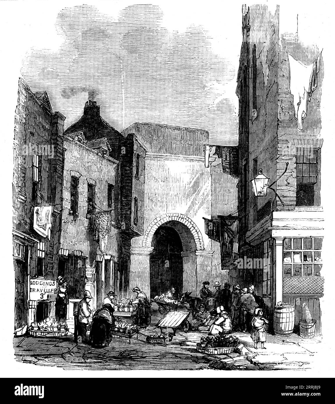 Réservoir d'eau à St. Giles's-in-the-Fields, [Londres], 1858. «Il y a certaines parties de Londres où les bâtiments sont délabrés et la plupart des habitants sordides... il faut cependant remarquer que beaucoup de ces hommes et femmes, par de grands efforts du matin jusqu'à tard dans la nuit, s'arrangent pour garder de la prison et de la maison de travail; et il est difficile pour ceux qui sont différemment situés de se faire une idée de la quantité de fermeté qui est nécessaire pour préserver leur capital limité, tentés comme ils le sont souvent par beaucoup de pauvreté et de privations... le grand réservoir... a été érigé à un moment où Banque D'Images