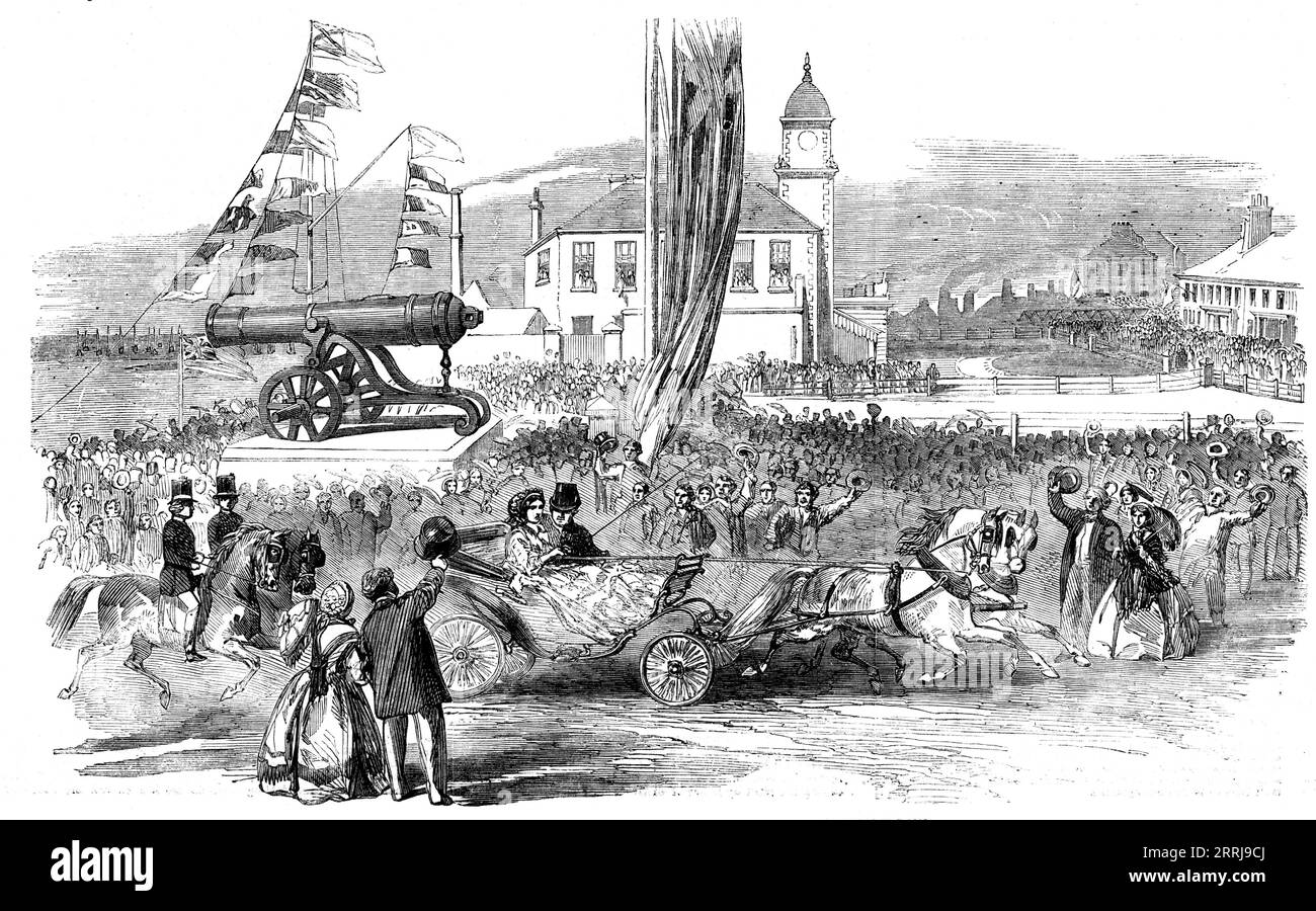 Inauguration d'un canon russe à Seaham Harbour, près de Sunderland, 1858. Dévoilement d'un canon capturé par les Britanniques pendant la guerre de Crimée. La cérémonie a eu lieu '...in la présence de deux mille des principaux habitants de Seaham et quartier. L'intéressant trophée-un 36 livres, pesant 66&#xbd ; cwt. - A été érigé sur un piédestal en pierre et placé au centre de "The Green", qui a été aménagé comme une promenade publique, et fait face à la mer. Près de l'endroit a été érigée une plate-forme pour l'hébergement de Lady Londonderry et ses visiteurs, qui sont arrivés peu après Banque D'Images