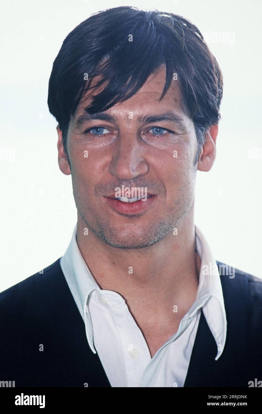 Tobias Moretti, Österreichischer Schauspieler und Theaterdarsteller, spielt die Hauptrolle in der ORF Krimiserie : Kommissar Rex, 1994. Banque D'Images