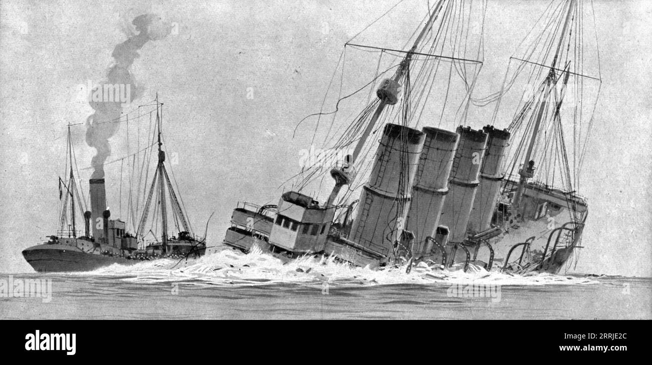 Une torpille se vengea immédiatement ; le 14 décembre 1917, dans la mer Ionienne, le "Chateaurenault" coula à la proue, à 9 heures du matin, manquant de peu un patrouilleur accosté pour le sauvetage; sous l'attaque du sous-marin allemand "UC-38" à 8 h 47, après la première torpille, il a été temps d'évacuer presque tous les 1 300 hommes transportés à bord, avant qu'une deuxième torpille ne l'envoie au fond, treize minutes plus tard", 1917. Extrait de "l'Album de la Guerre 1914-1919, Volume 2" [l'Illustration, Paris, 1924]. Banque D'Images