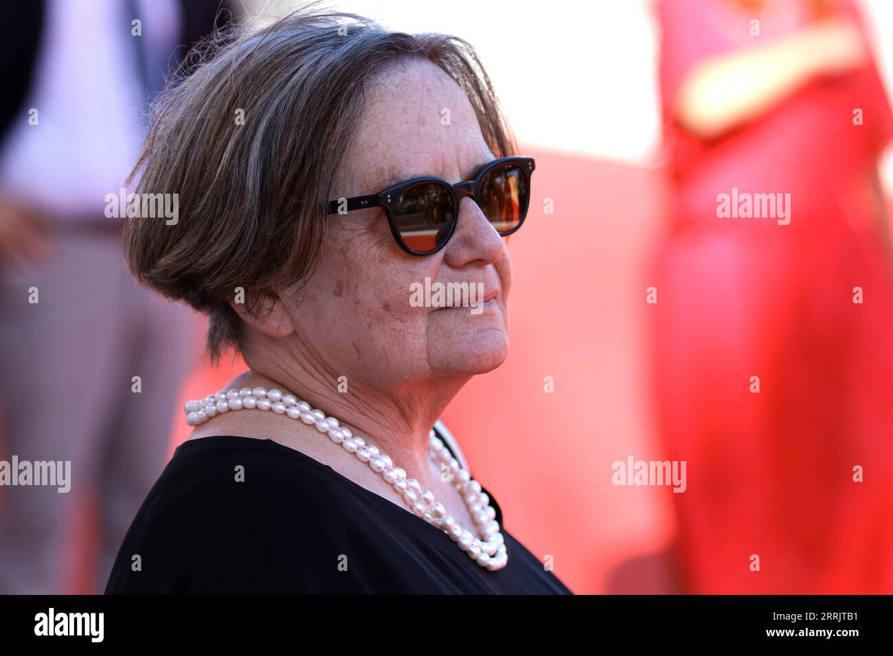 Italie, Lido di Venezia, 8 septembre 2023 : la réalisatrice polonaise Agnieszka Holland assiste au tapis rouge du film 'kobieta Z... (Femme de)' au 80e Festival International du film de Venise le 8 septembre 2023 à Venise, Italie. Photo © Ottavia Da Re/Sintesi/Alamy Live News Banque D'Images