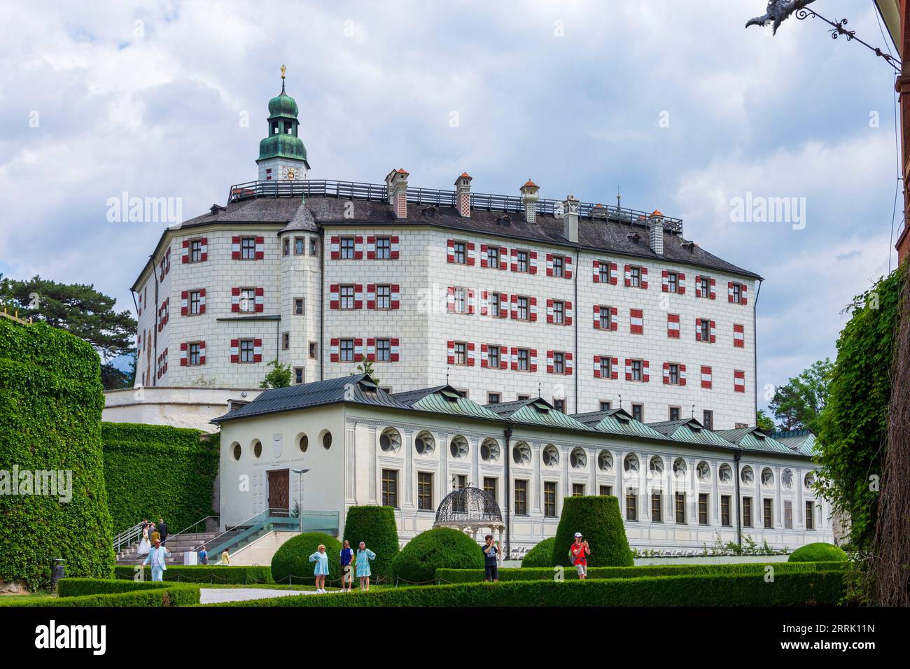 Innsbruck, Château d'Ambras dans la région Innsbruck, Tyrol, Autriche Banque D'Images