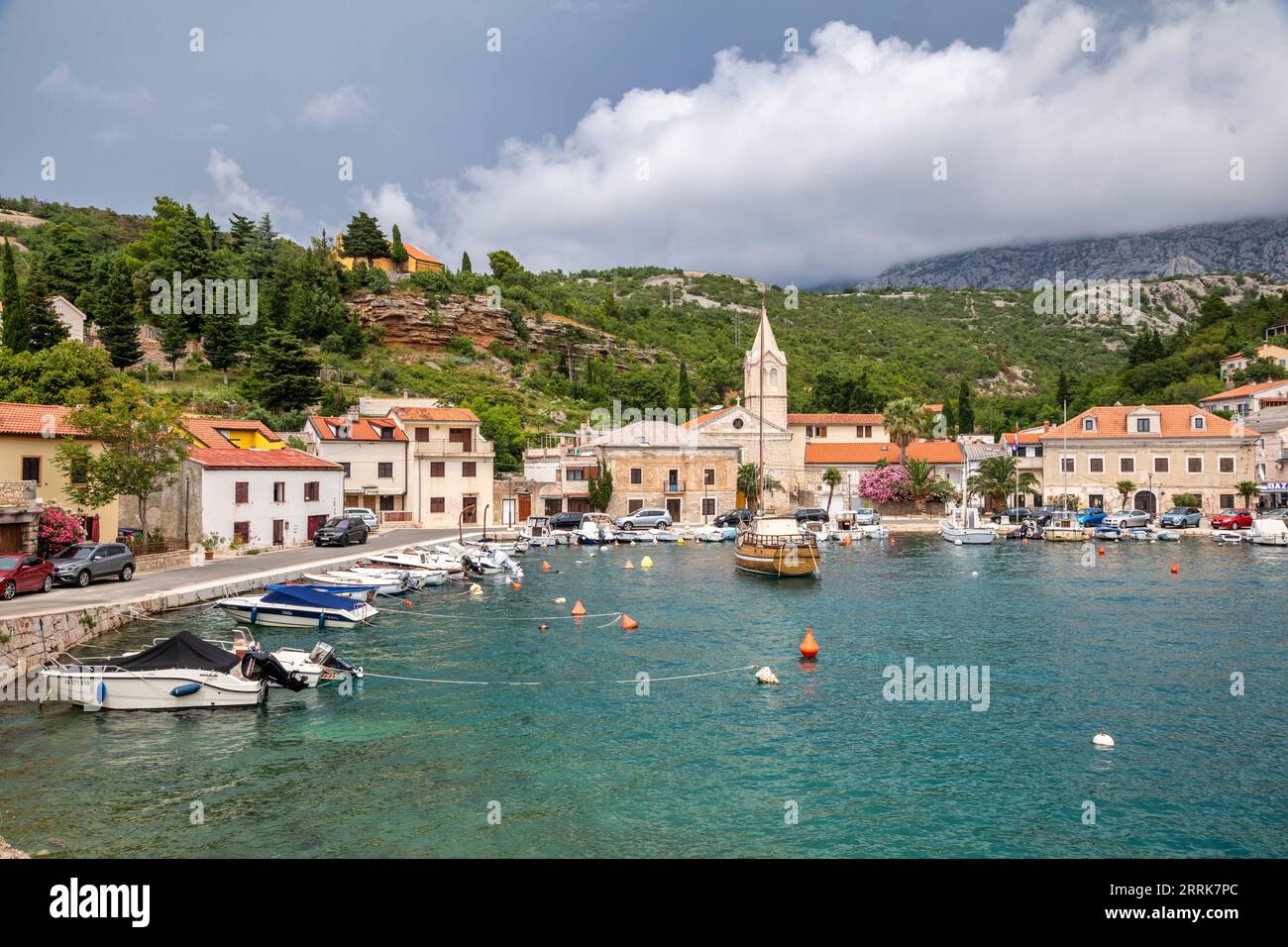 Croatie, comté de Lika-Senj, municipalité de Senj, village de Jablanac près du port de ferry de Stinica Banque D'Images
