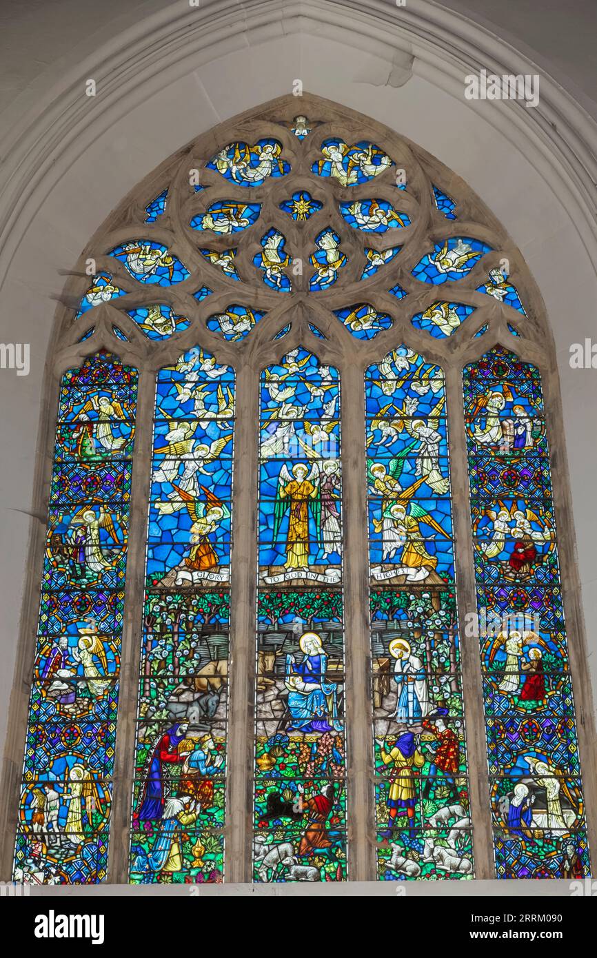 Angleterre, Sussex, East Sussex, Rye, St. Église de Marie, vitrail représentant des scènes bibliques de la vie du Christ Banque D'Images