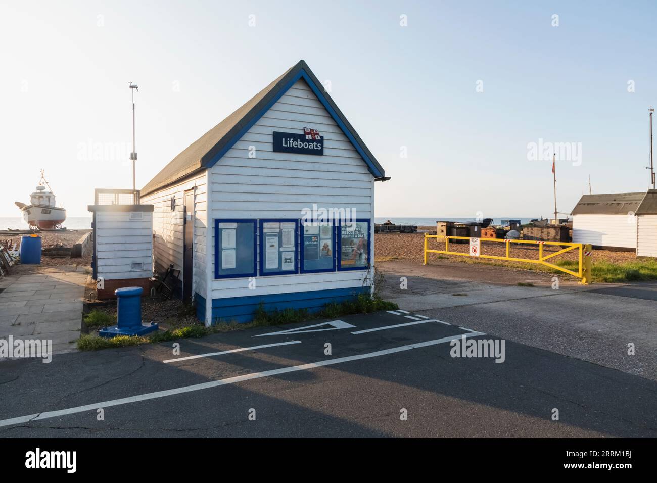 Angleterre, Kent, Deal, Deal Beach et la station des bateaux de sauvetage Banque D'Images