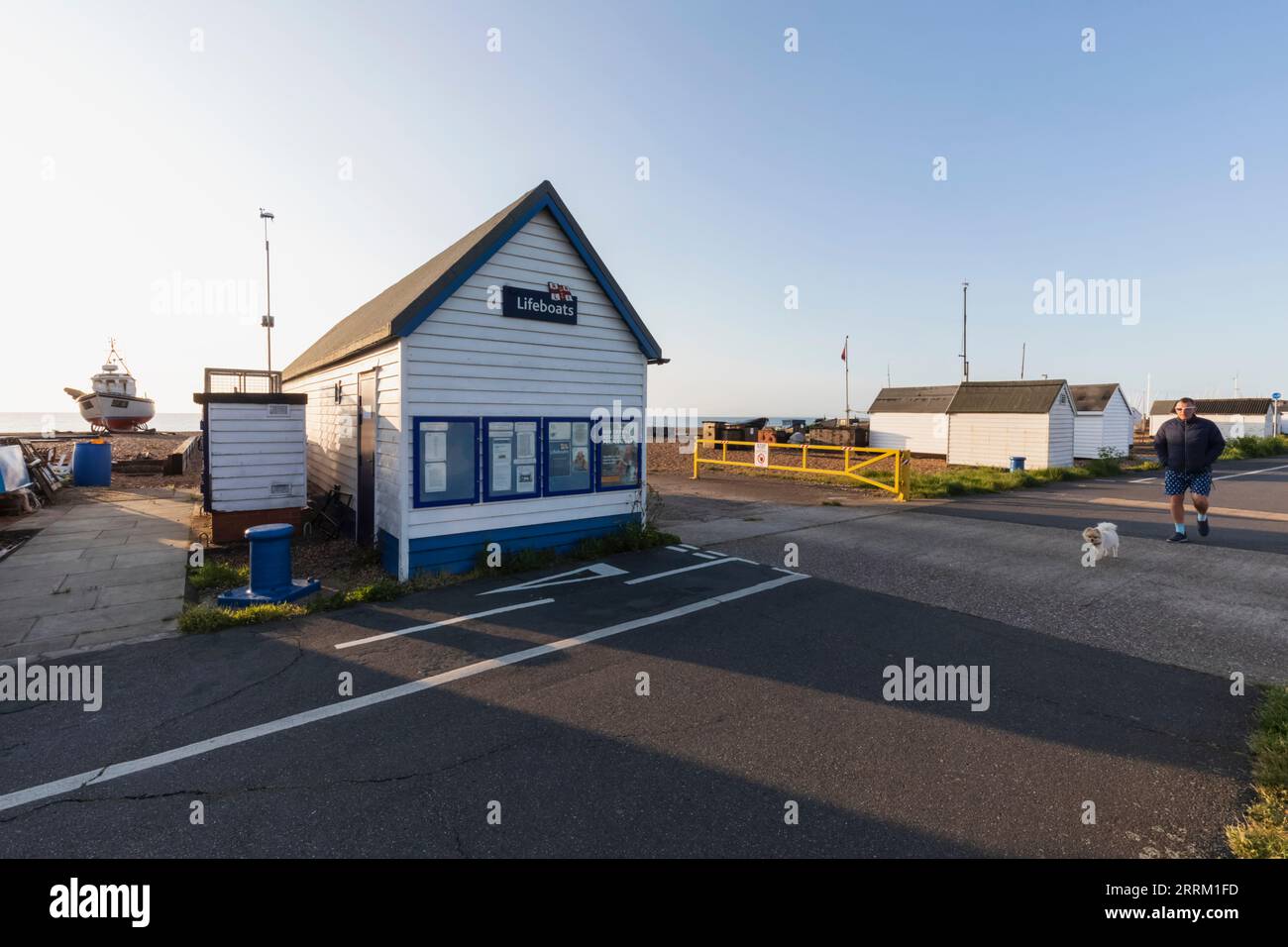 Angleterre, Kent, Deal, Deal Beach et la station des bateaux de sauvetage Banque D'Images