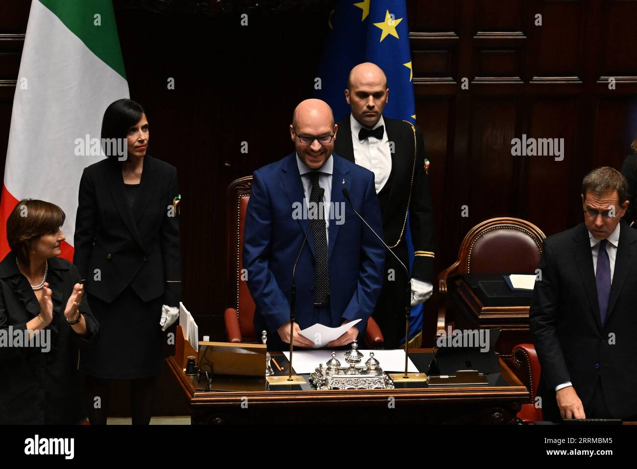 221014 -- ROME, le 14 octobre 2022 -- le président nouvellement élu de la chambre basse du Parlement italien Lorenzo Fontana C est vu à la chambre basse du Parlement italien à Rome, Italie, le 14 octobre 2022. Lorenzo Fontana, ministre à deux reprises d'un parti susceptible d'être membre junior de la prochaine coalition gouvernementale italienne, a été choisi vendredi comme président de la chambre basse du Parlement italien. La sélection de Fontana en tant que président de la Chambre des députés a suivi celle de Ignazio la Russa jeudi à la présidence du Sénat, la chambre haute du Parlement. Photo de /Xinhua ITALY-ROME-TWO H. Banque D'Images