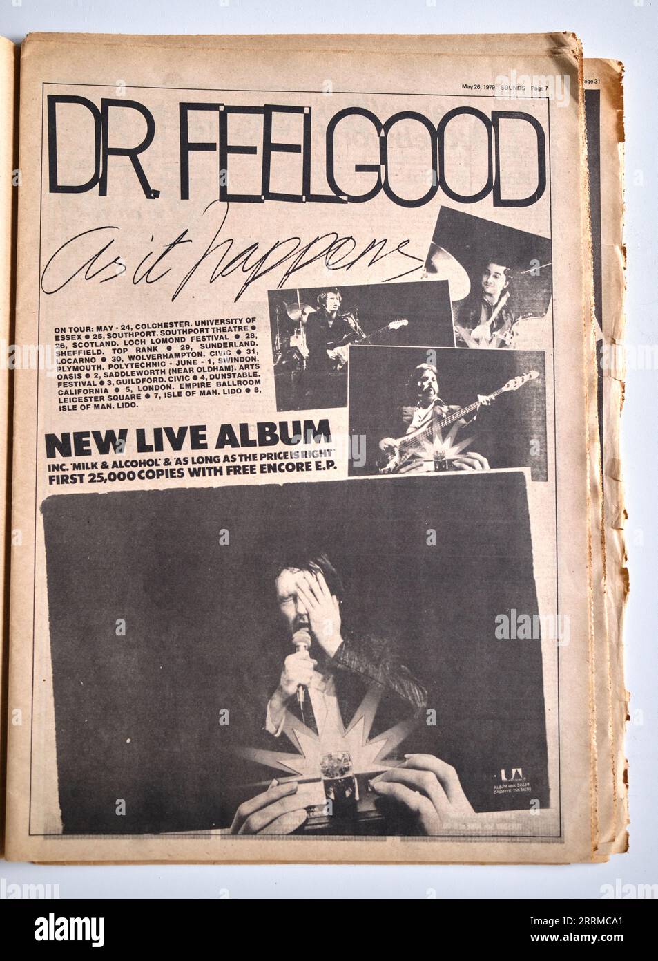 Publicité pour Dr Feelgood nouvel album live dans le numéro des années 1970 de Sounds Music Paper Banque D'Images