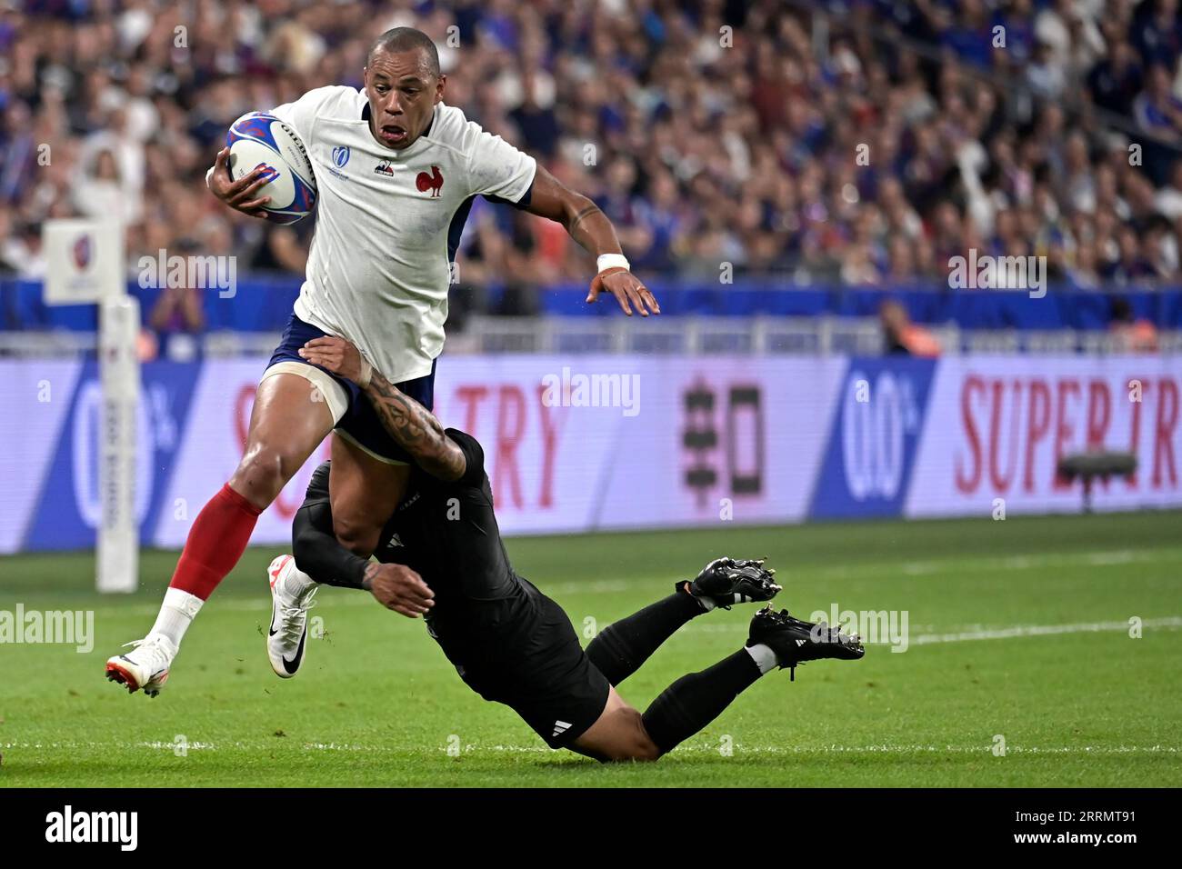Julien Mattia/le Pictorium - match d'ouverture de la coupe du monde de Rugby France, Nouvelle-Zélande. , . France/Seine-Saint-Denis/Saint-Denis - Gael Fickou lors du match d'ouverture de la coupe du monde de rugby 2023 entre les All-Blacks et le XV de France, au Stade de France, le 8 septembre 2023. Crédit : LE PICTORIUM/Alamy Live News Banque D'Images